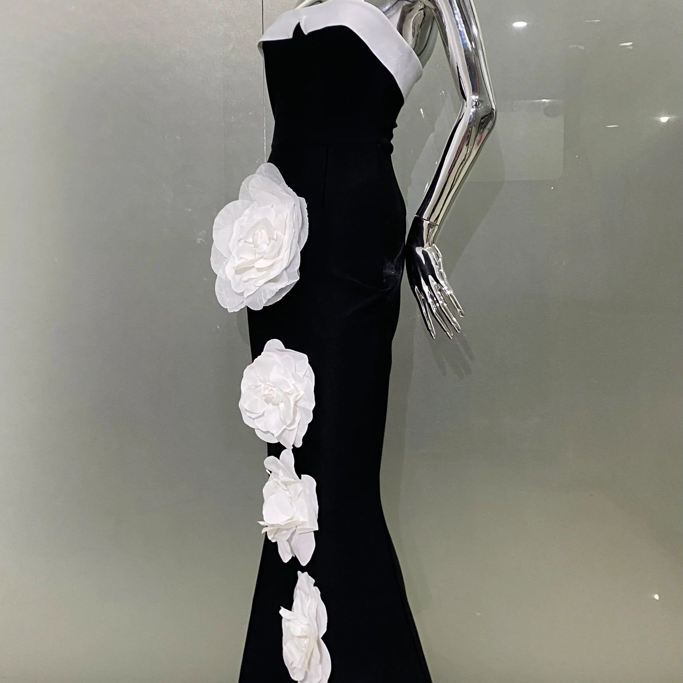 Black Color Women Sexy Off the Shoulder Bodycon Bandage Long Dress White Flowers Fashion Celebrate Evening Party Outfit