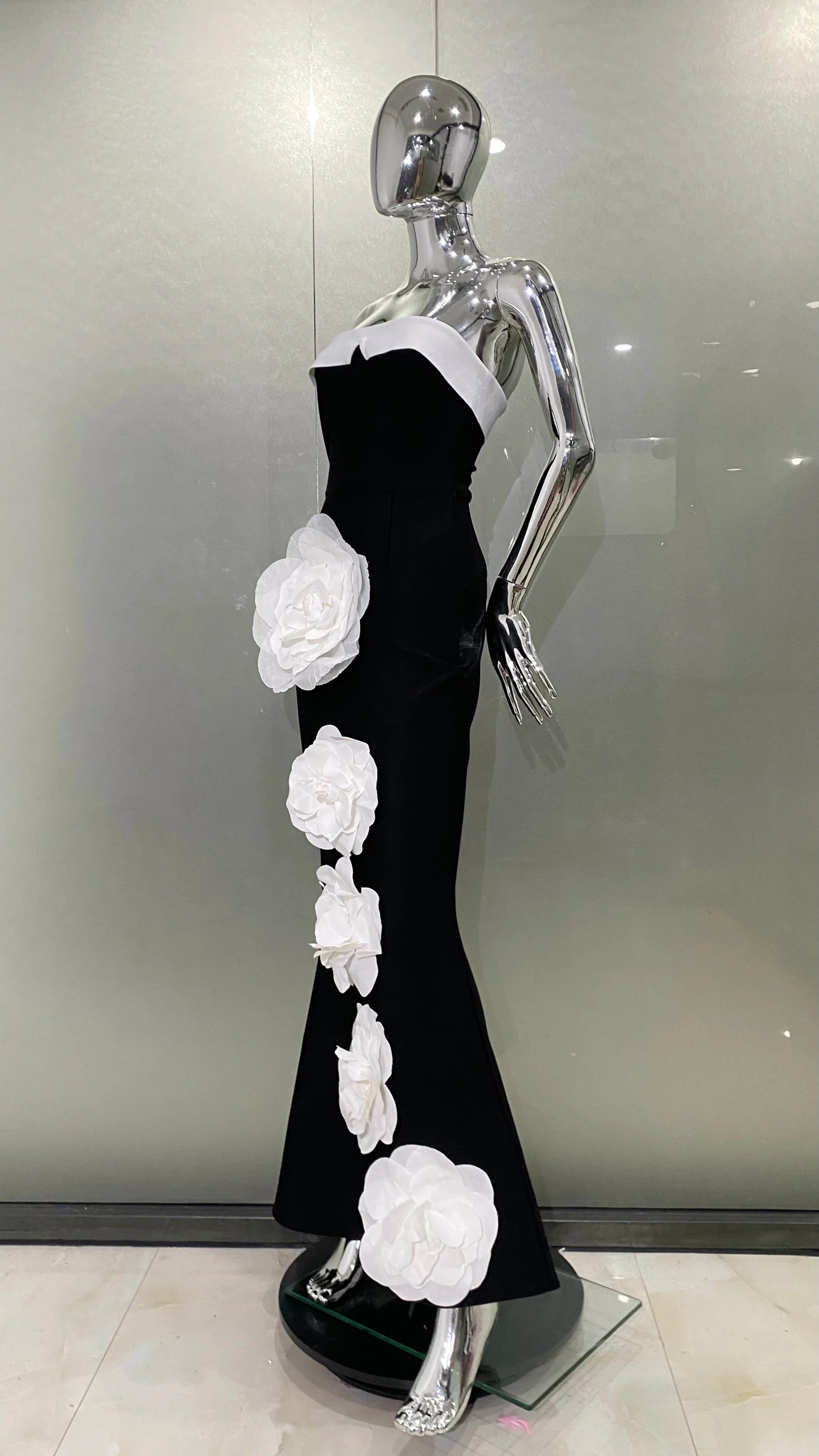 Black Color Women Sexy Off the Shoulder Bodycon Bandage Long Dress White Flowers Fashion Celebrate Evening Party Outfit