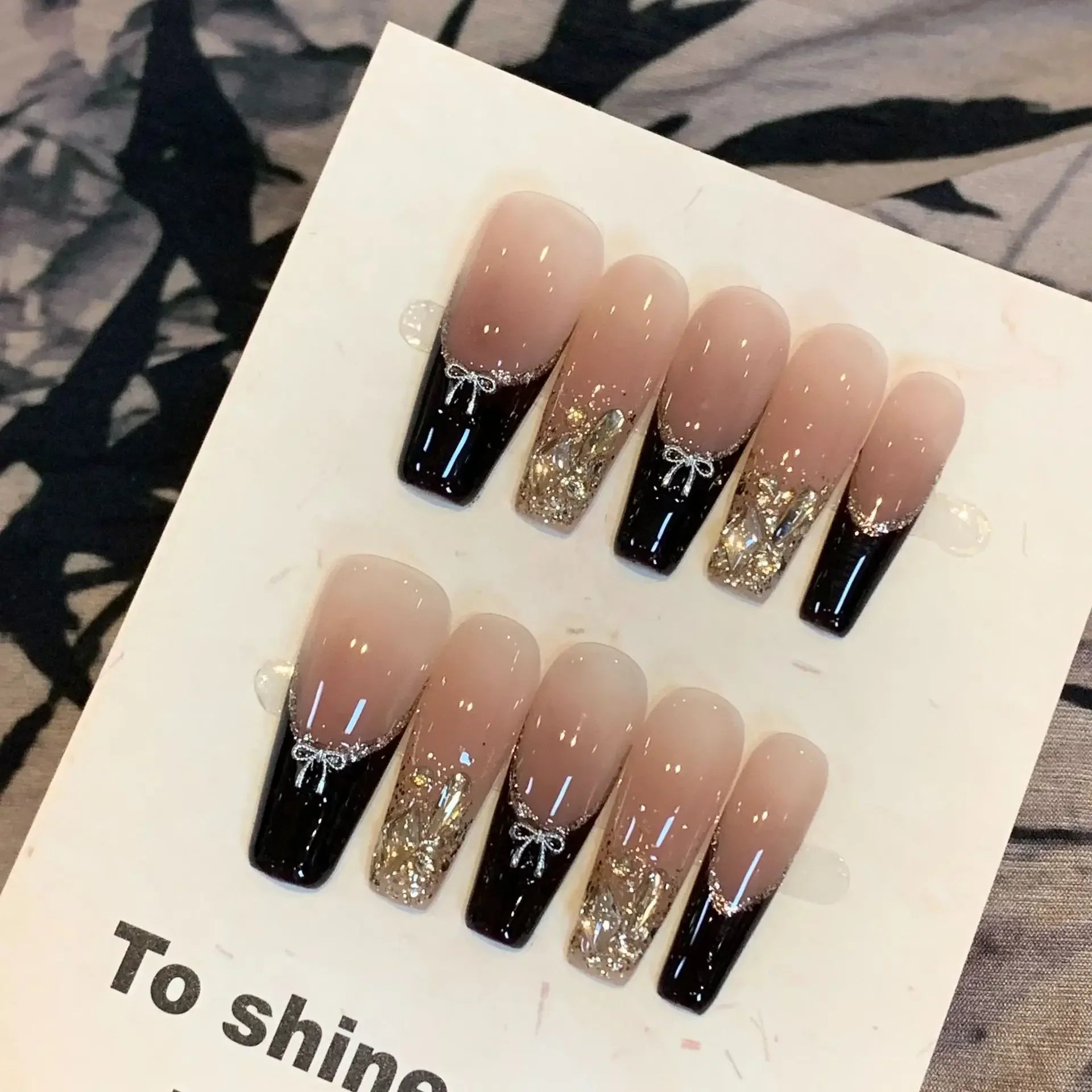 10Pcs Autumn Winter Long Coffin Handmade False Nails Swallow Gird French Press on Nail Glossy Pearl Full Cover Acrylic Nail Tips