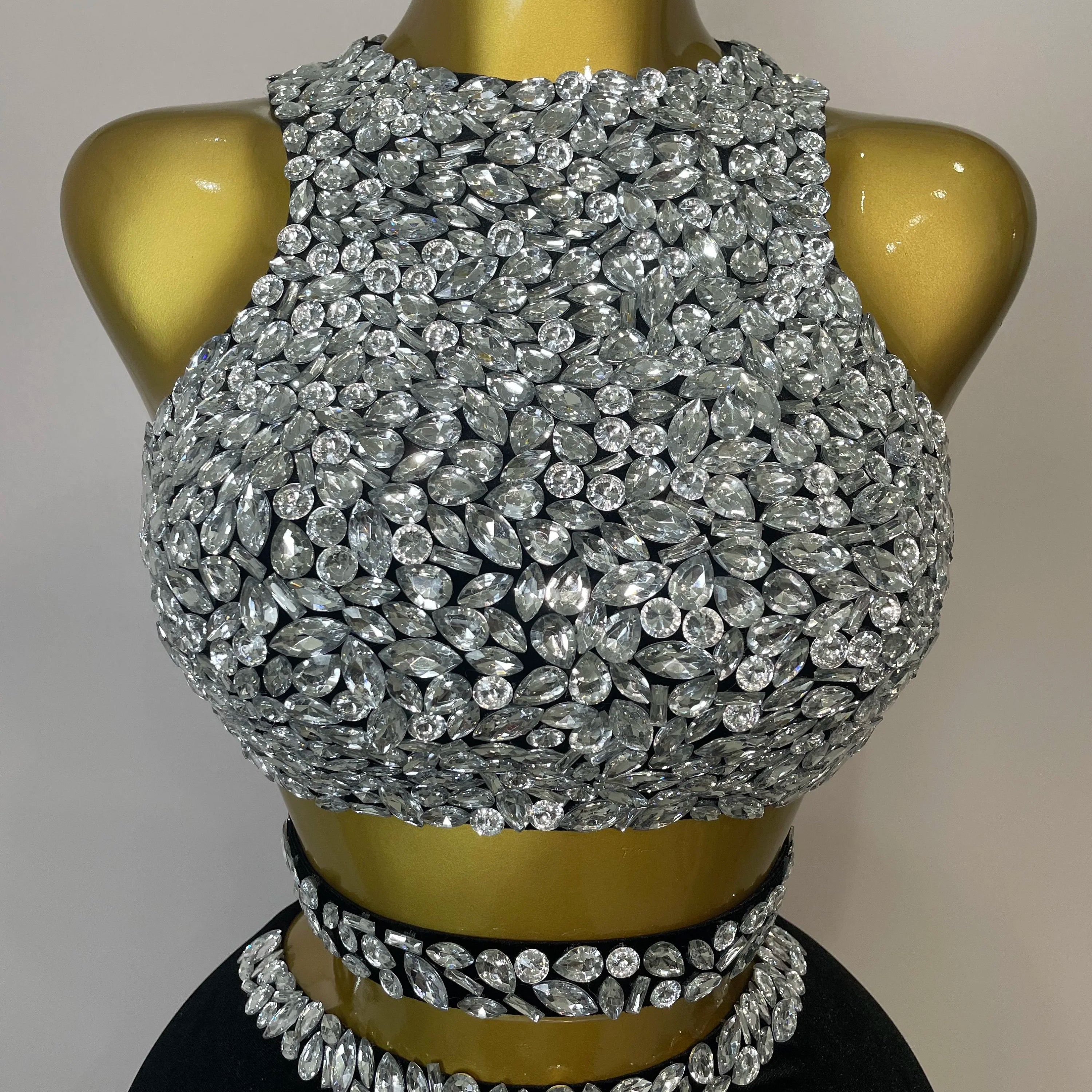 ESTOQUE 2025 Conjunto de duas peças feminino com strass brilhantes, veludo sexy, cantora, boate, comemoração de aniversário, vestidos elegantes para festa