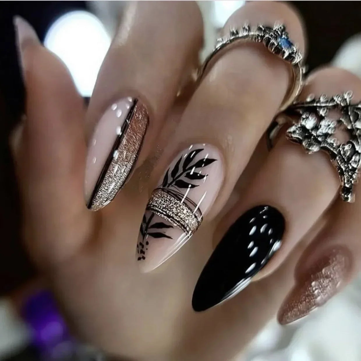 24pcs Leopard Print Almond Fake Press on Nails with Mini Flower Acrylic Fake Nails Retro Sweet Cool Design Press Ons French Nail