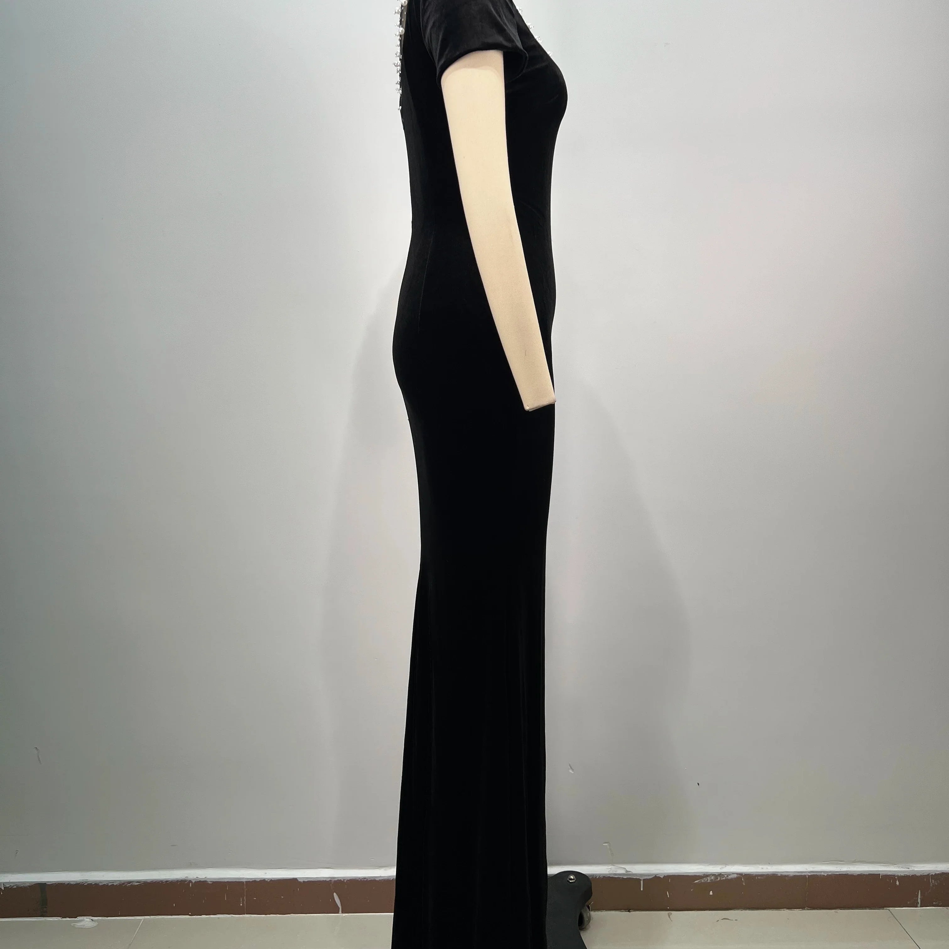 Women Short Sleeve Pearl Beading Velvet Bodycon Long Dress Elegant Evening Party Celebrate Cocktail  Dress