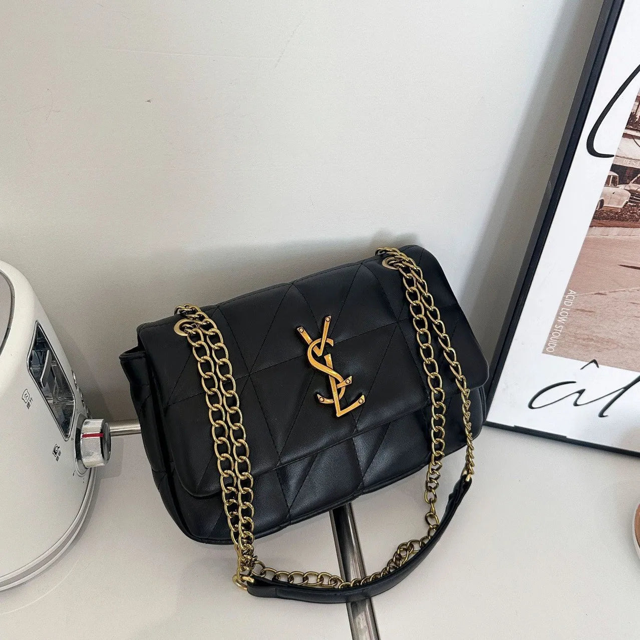 Luxury and fashionable women's chain shaped handbag PU leather shoulder crossbody bag lightweight commuting tassel bag