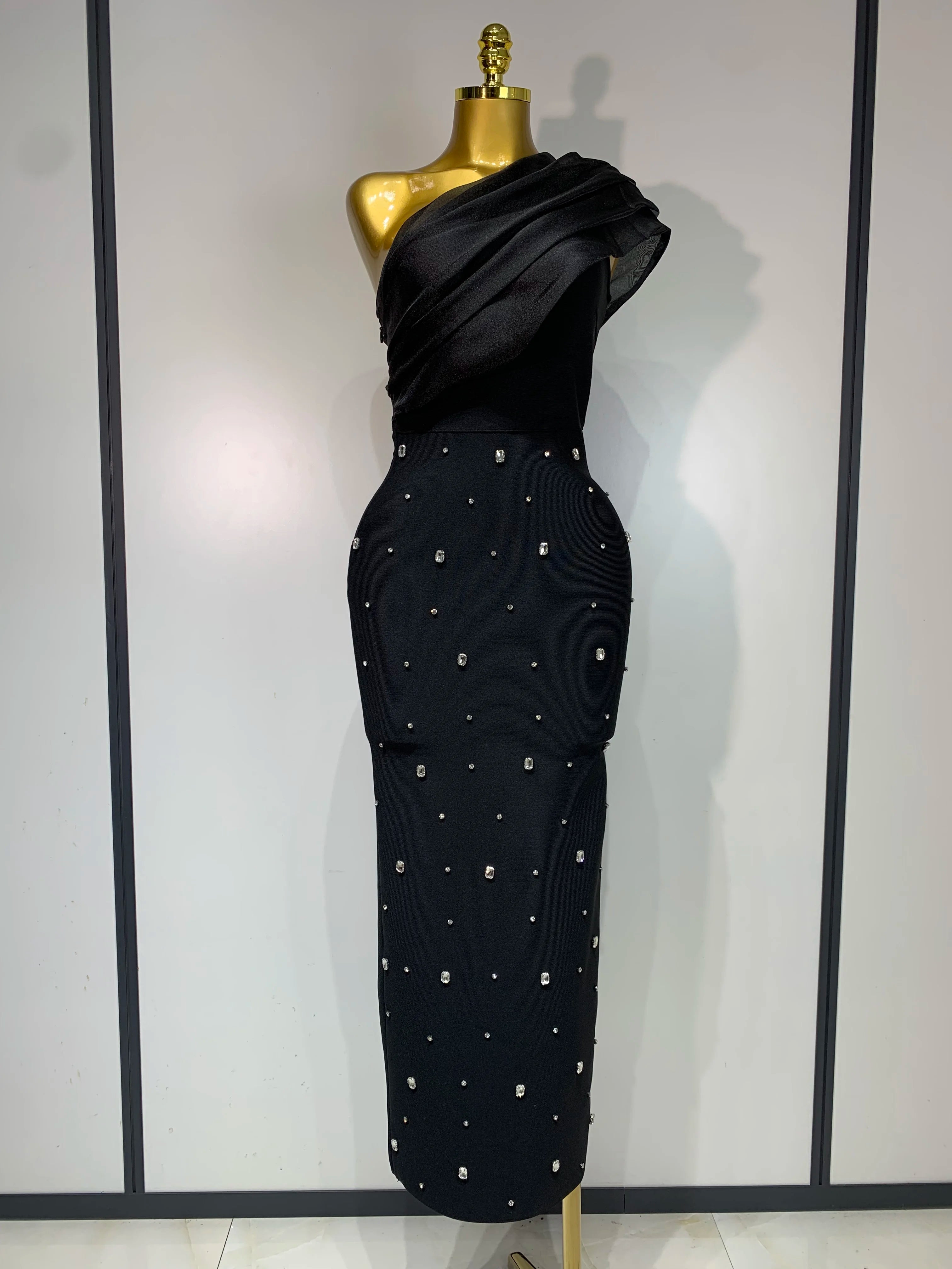Women Sexy One Shoulder Shinning Crystal Bodycon Bandage Long Dress Celebrate Birthday Elegant Evening Party Club Outfit