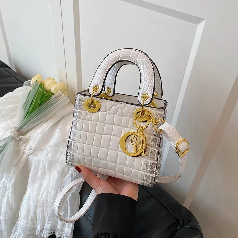 Luxury Brand Women's Leather Messenger Bag For Ladies - Popular Classic Elegant Shoulder Handbag Fashion Item