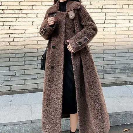 Pure Wool Shearling Coat for women,Long Female Slim Fur One Lamb Fur Coat,autumn/Winter 2024,New Square collar brown