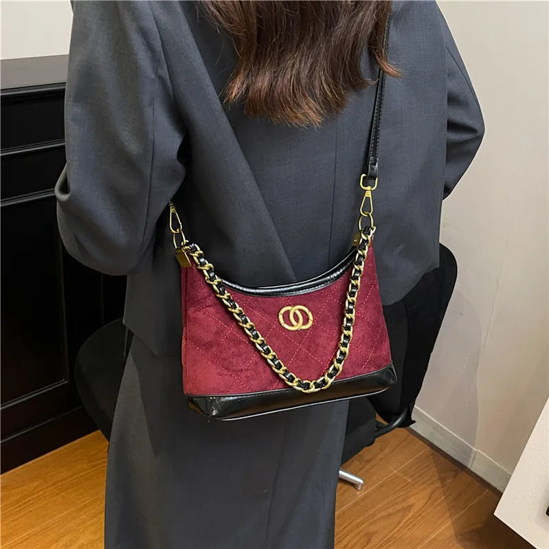 Casual Unique Clutch Handbag For Women With High-End Designer Paris Fashion And Solid Color Finish