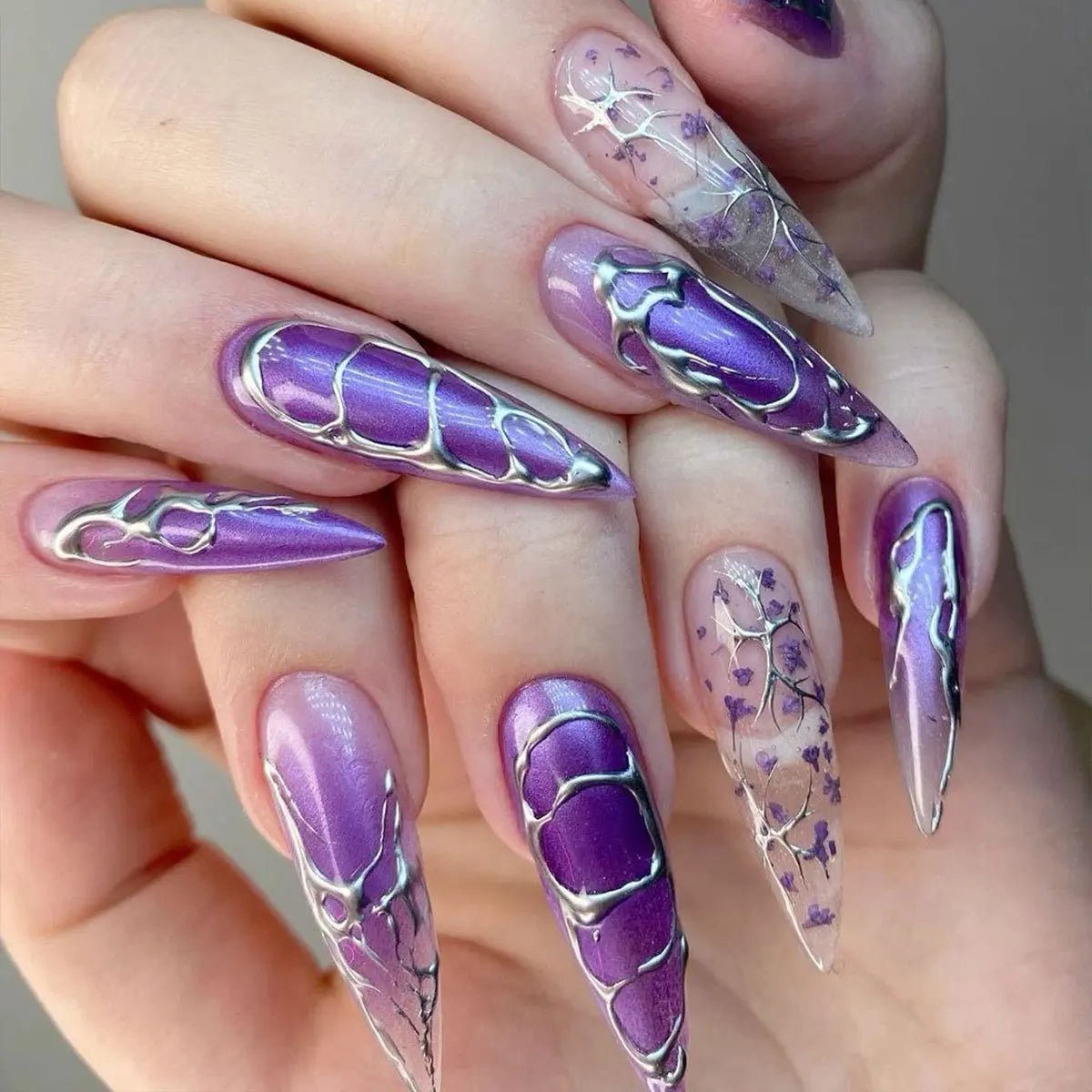 24Pcs Purple Gradient Flower False Nails Press on Long Stiletto Fake Nails Silvery Irregular Line Wearable Full Cover Nails Tips