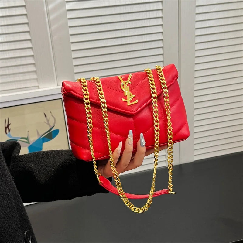 Elegant women's chain shoulder bag, outdoor casual crossbody bag, classic small square bag, fashionable and trendy handbag