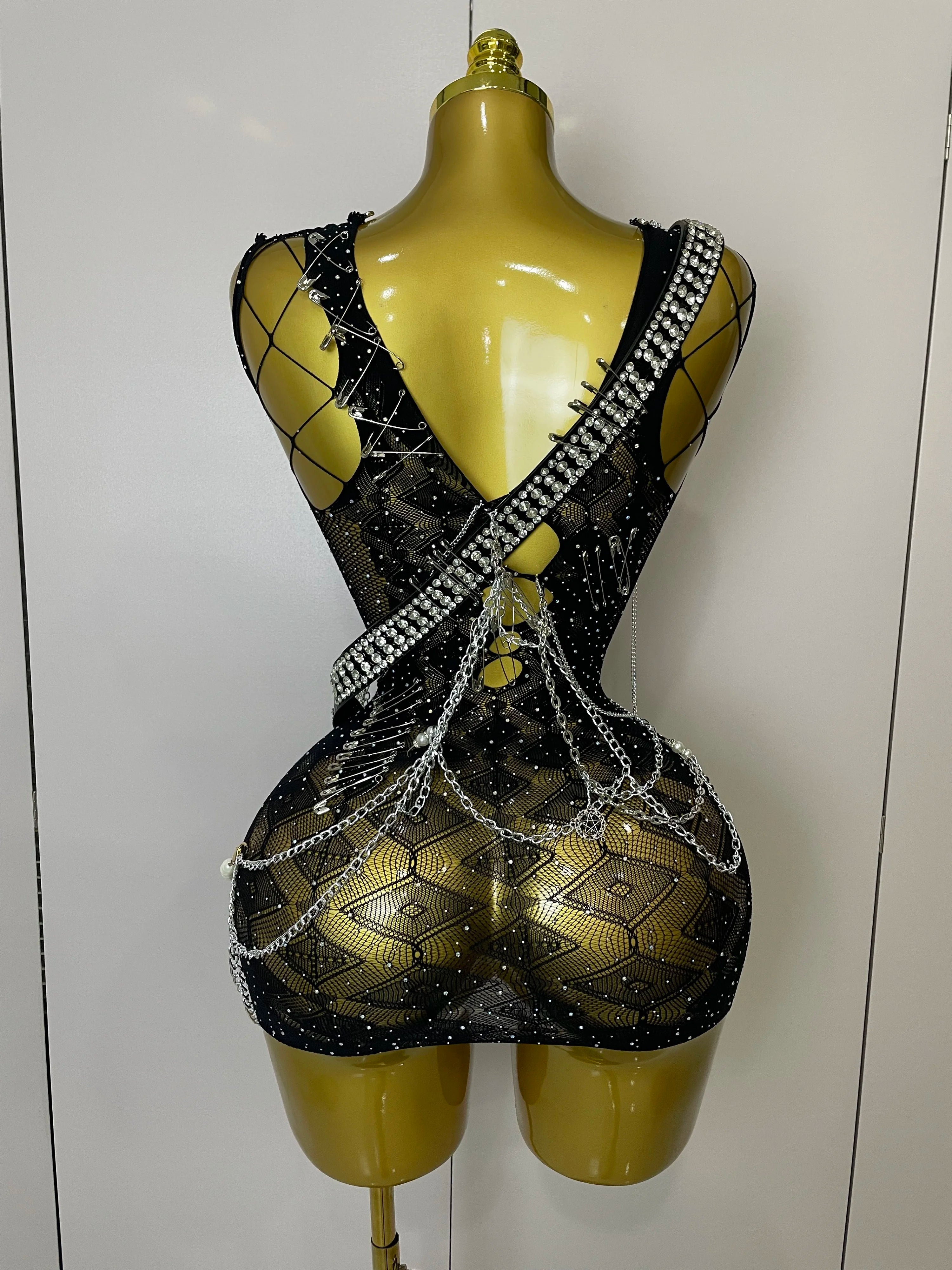 STOCK Sexy Fashion Pin Decoration Fringe Beading Short Party Dress 2025 Women Hollow Out Nightclub Performance Singer Costume