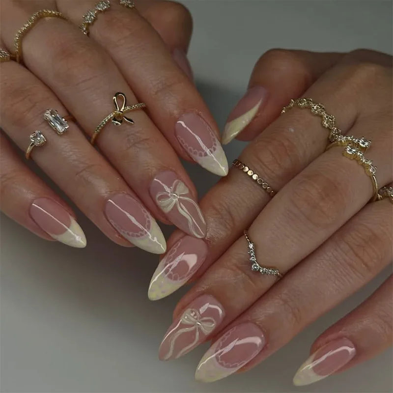 24Pcs Mid-length Almond False Nails Pink Smudge Cat's Eye Press on Fake Nails Rhinestone Heart Detachable Full Cover Nails Tips