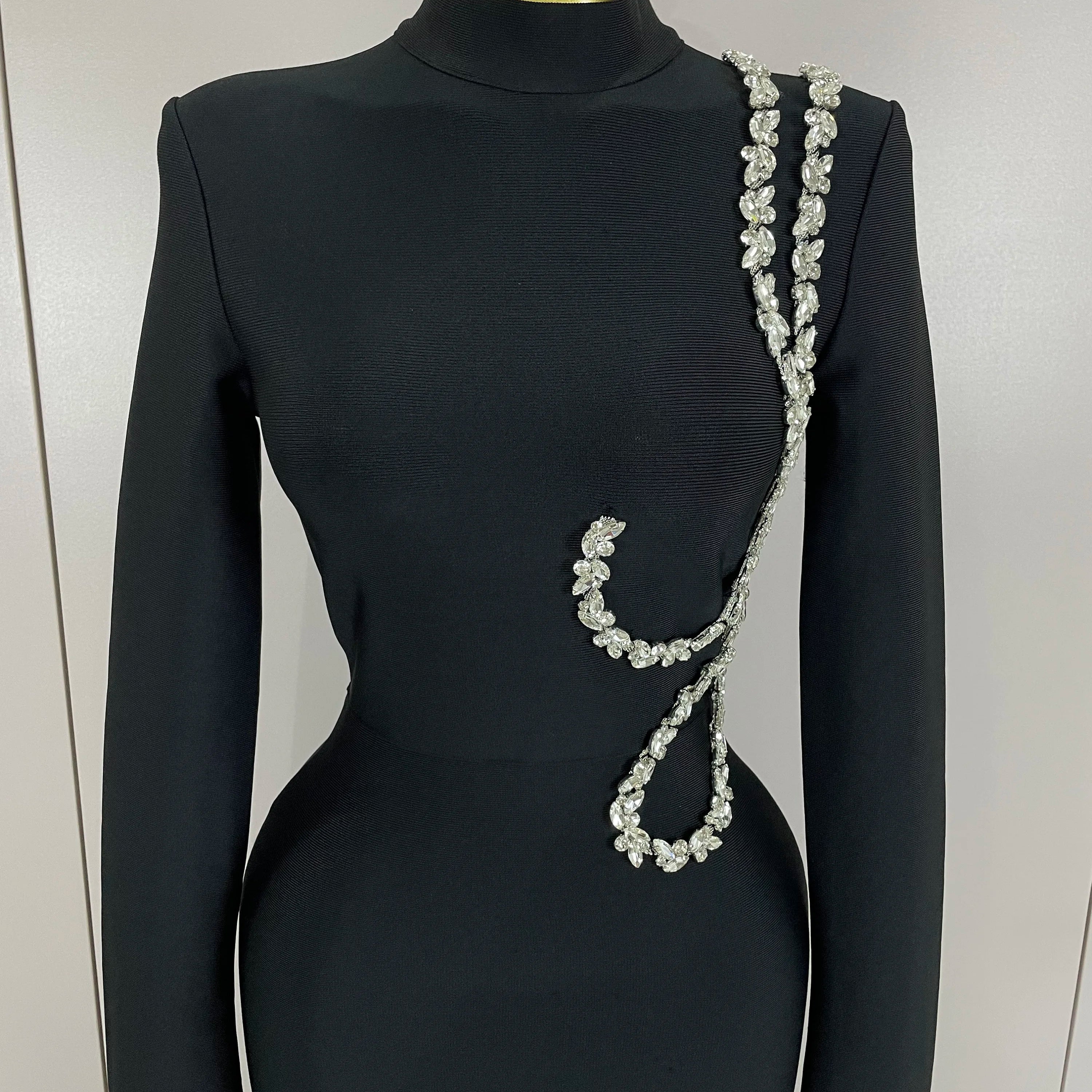 Sexy Long Sleeve Diamonds Maxi Long Bodycon Bandage Dress 2025 Women Celebrity Elegant Evening Party Luxury Birthday Dresses
