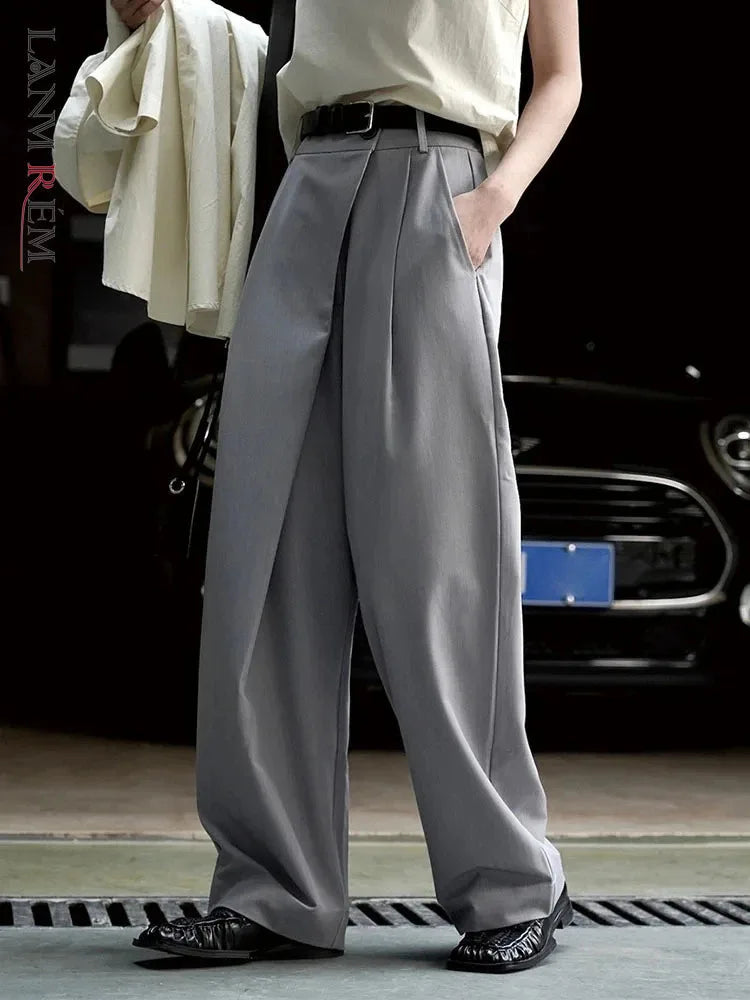 [LANMREM] Minimalism Irregular Pleated Pants Women Solid Straight Wide Leg Pants Korean Style Clothing Spring New 26D2368