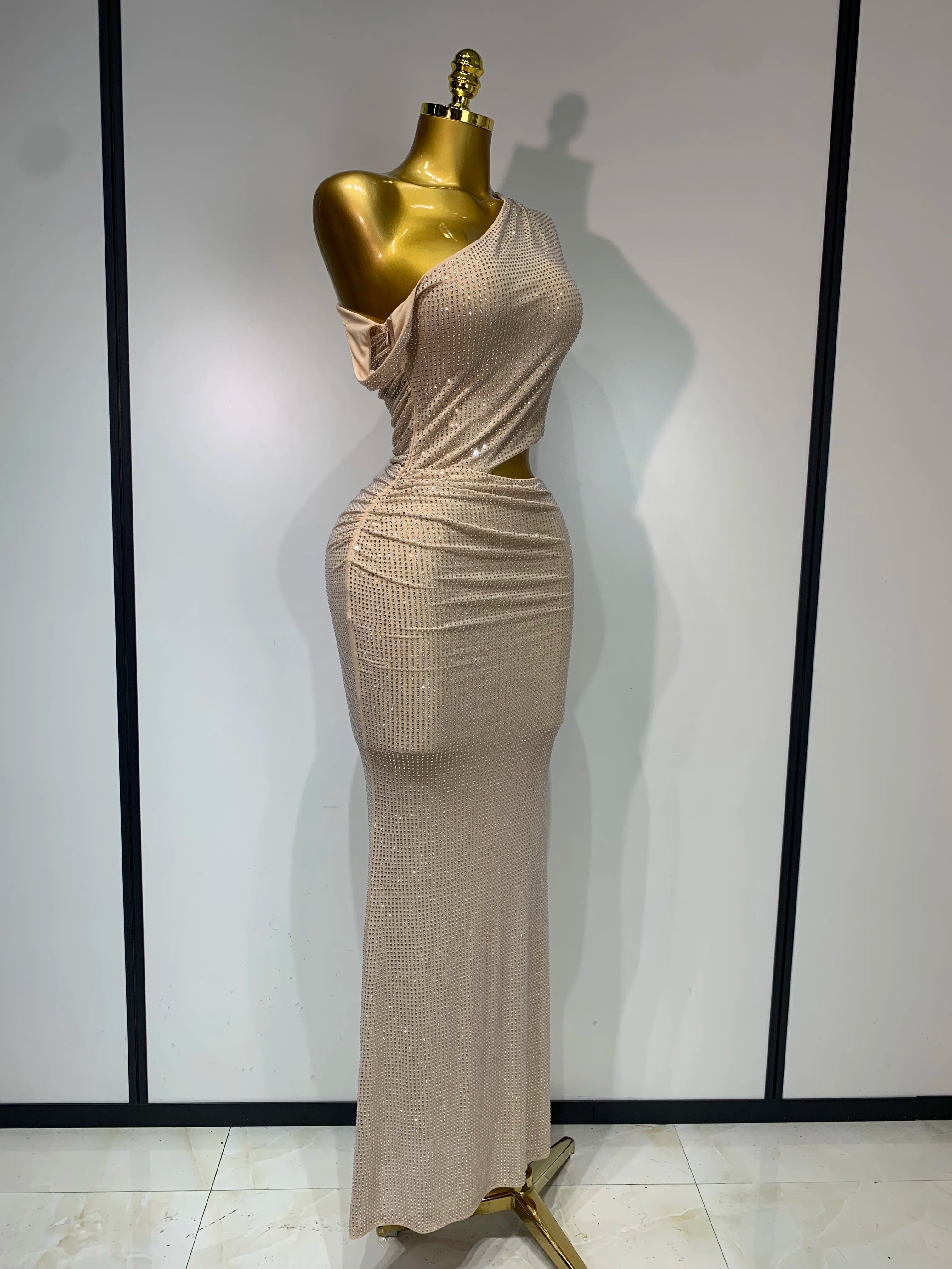 Vestido longo feminino sexy com um ombro só, cintura exposta, diamantes, justo, com recortes, luxuoso, cristal, para festa à noite, aniversário