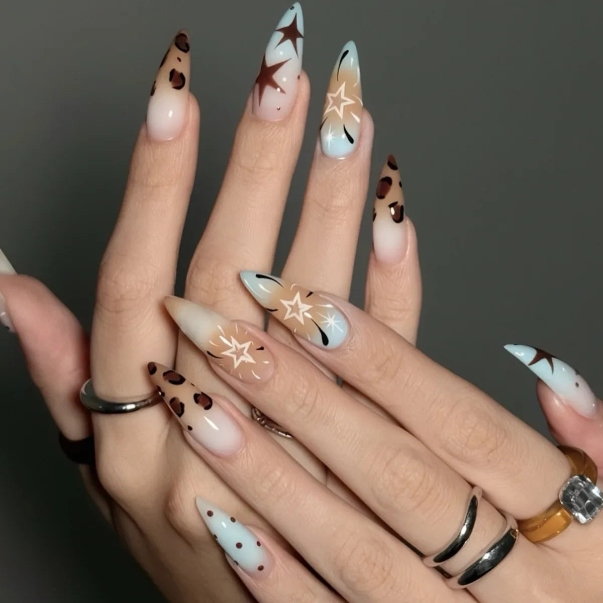 24Pcs Long Stiletto Fake Nail Brown Blue Smudge Leopard Print Press on False Nails Star Polka Dot Wearable Full Cover Nails Tips