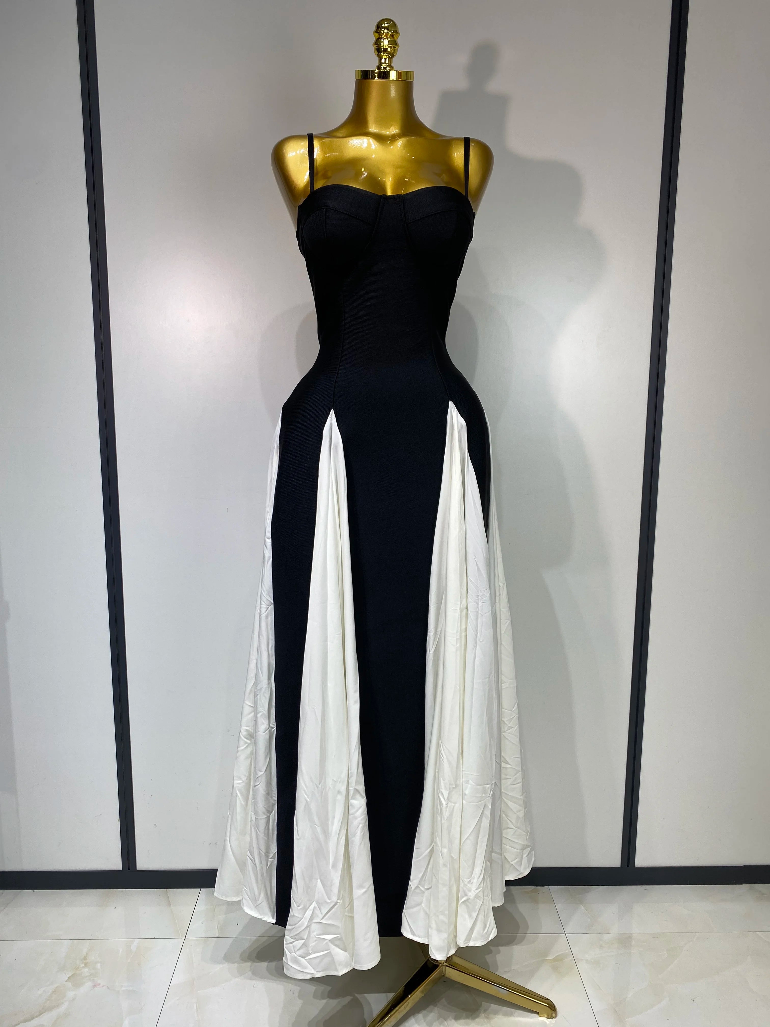 2025 New Women Contrast Color Camisole Long Dress Elegant Sleeveless Backless High Waist Bandage Dress High Street Banquet Gown