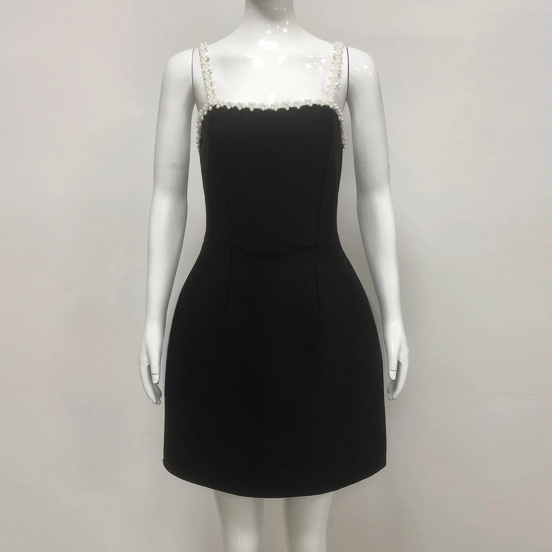 Vestido curto feminino preto, sexy, com alças, gola quadrada, miçangas, reto, elegante, festa à noite, tapete vermelho