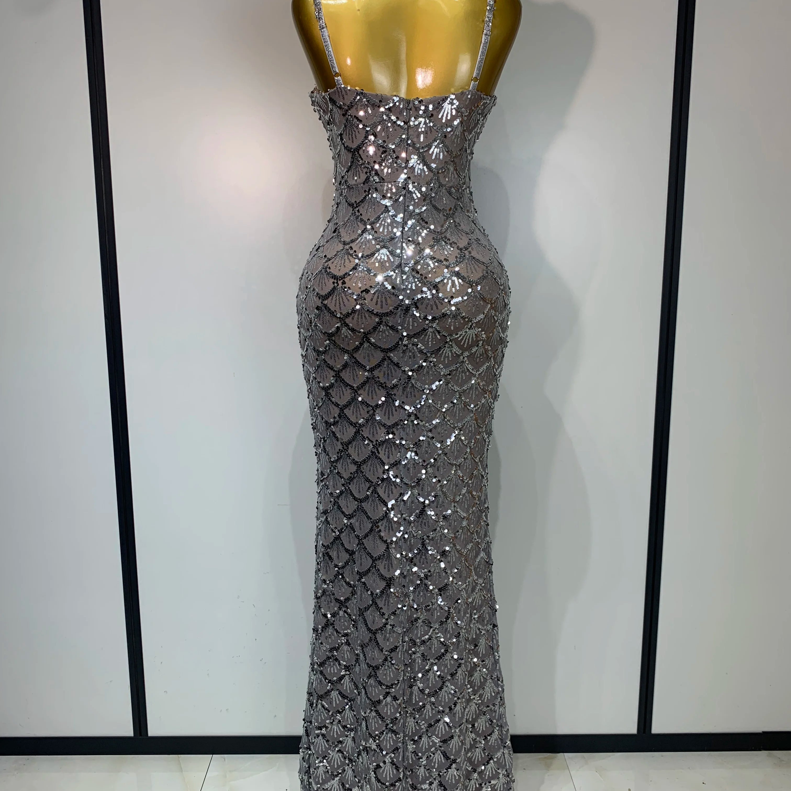 Sparkly Sequined Sleeveless Strap Women Dress V-Neck Evening Sexy Bodycon Party Club Luxurry Birthday Wedding Long Maxi Dresses