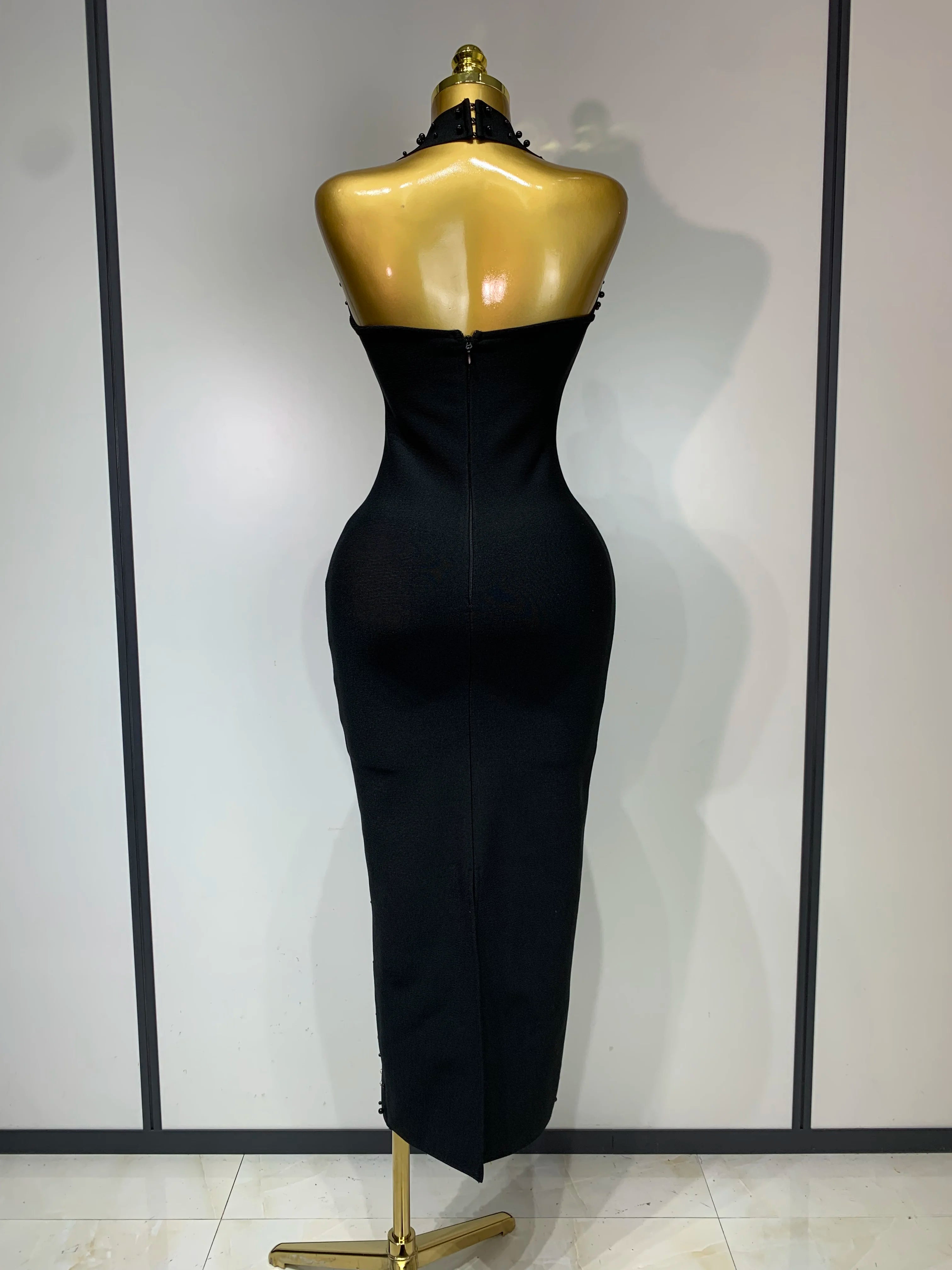 Elegant Sparkly Rhinestone Pearl Halter Backless Bodycon Bandage Long Dress 2025 Women Luxury Birthday Evening Party Gowns