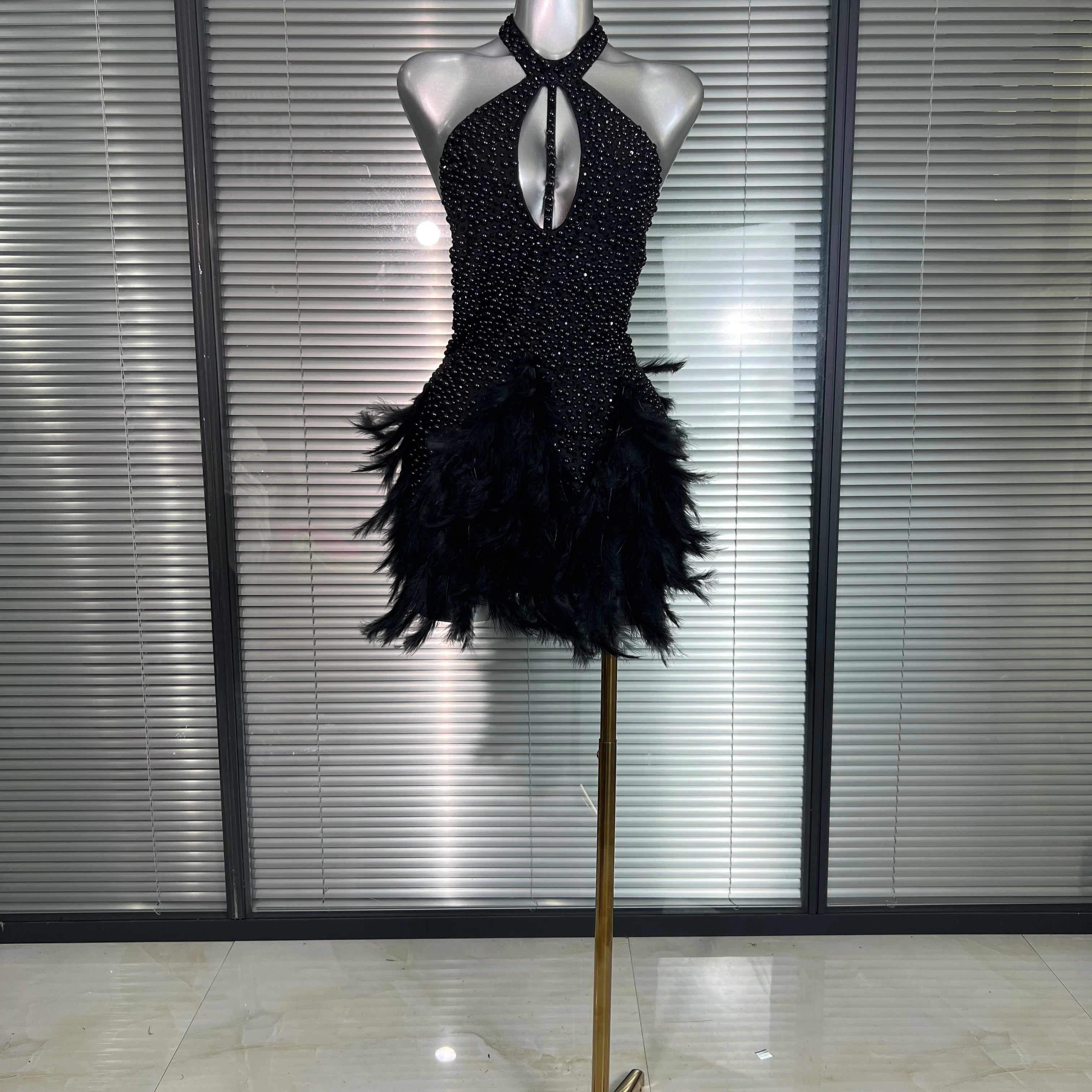 INS New Women Sexy Backless Feathers Performance Costume Stage Dancer Black Mini High Stretchy Night Club Party Dress