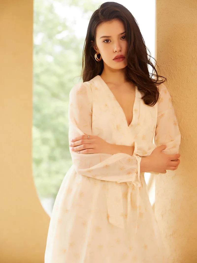 Polyester Daisy Floral White Dresses Women Elegant Long Sleeve Beach Dress V Neck Sexy Bandage Long Summer Dresses Women 2024