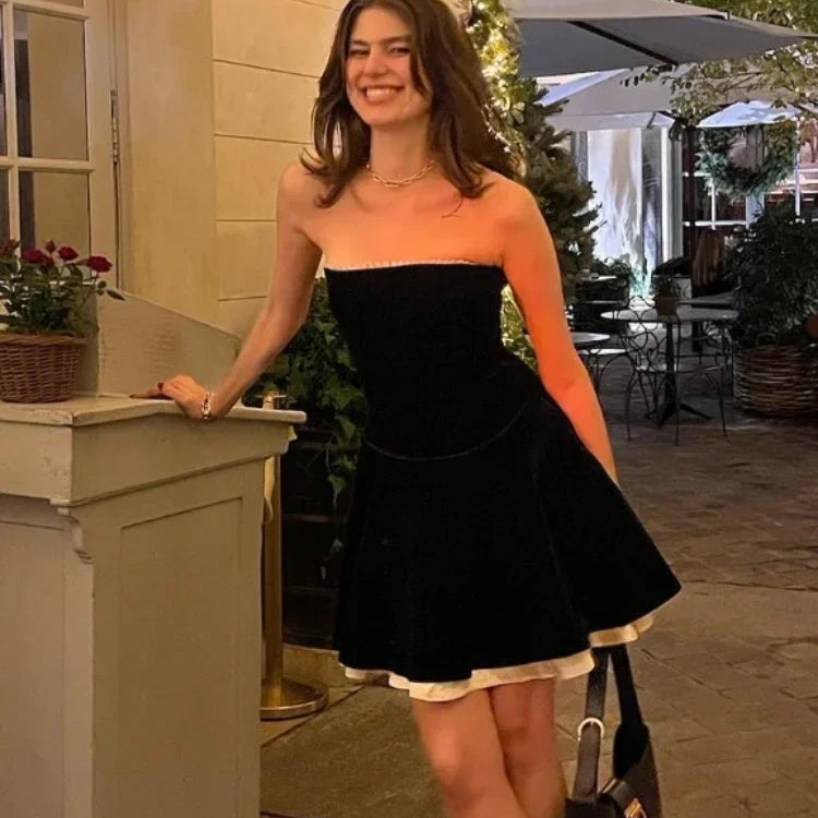 Black Strapless Christmas Dress Sexy A Line Vintage Velvet Party Dresses Mini Elegant and Beautiful Womens Dresses