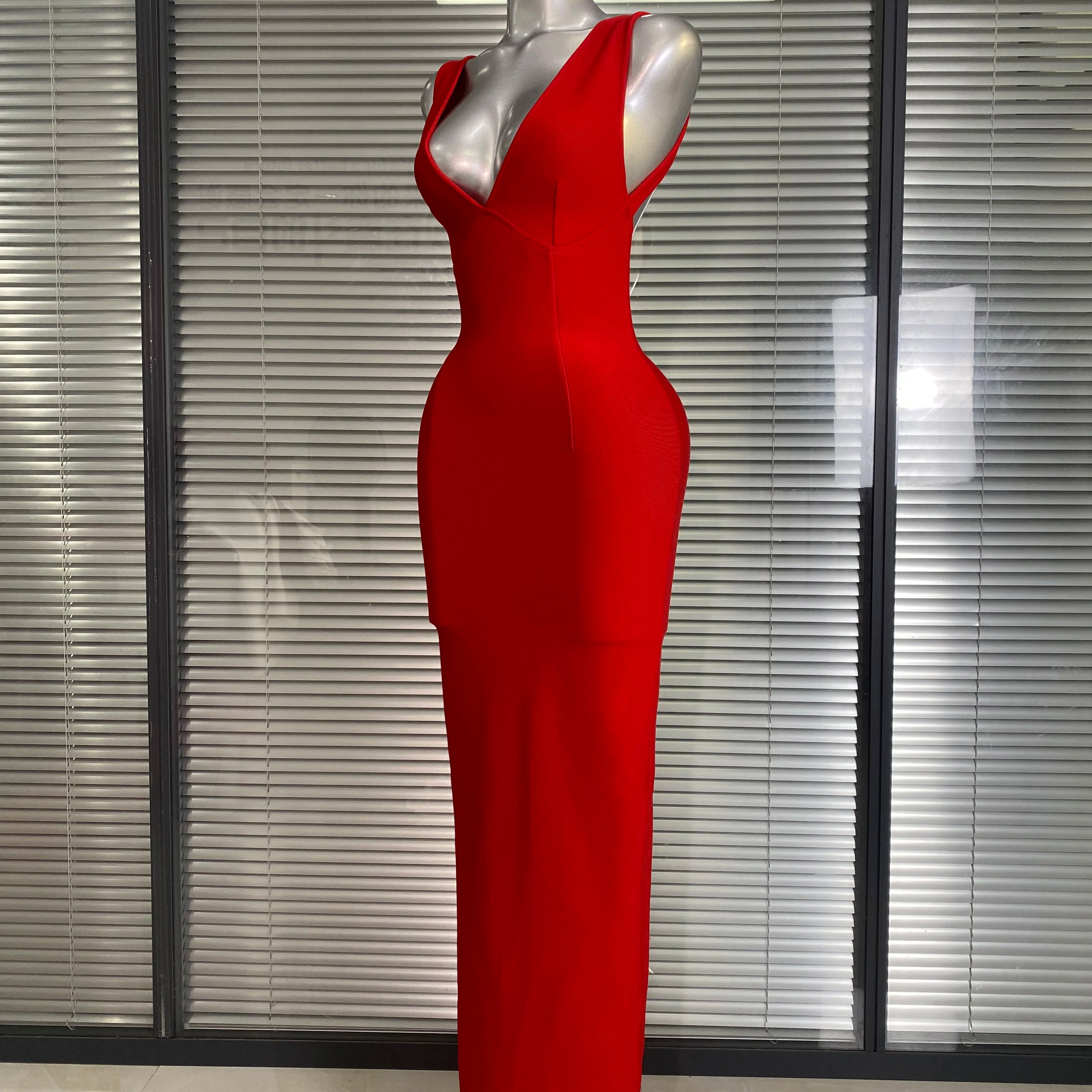 Brand New 2025 Sexy Women Deep V Neck Backless Red Bandage Dress Celebrity Knitted Elegant Bodycon Party Maxi Dress