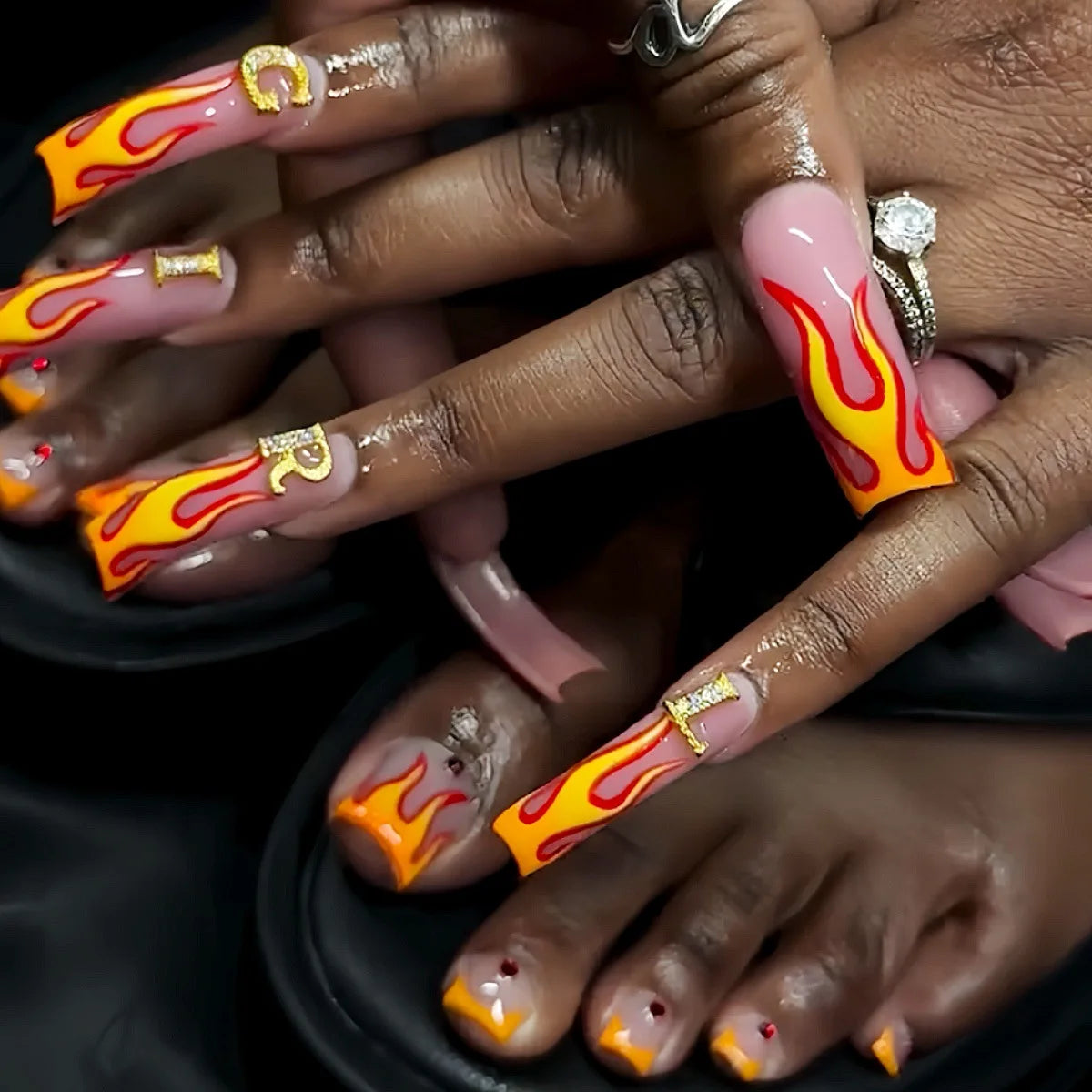 20pcs Ultra-long Curve Square Fake Nails Glitter Rhinestone Love False Nail White French Tips Press on Nails Reusable Manicure