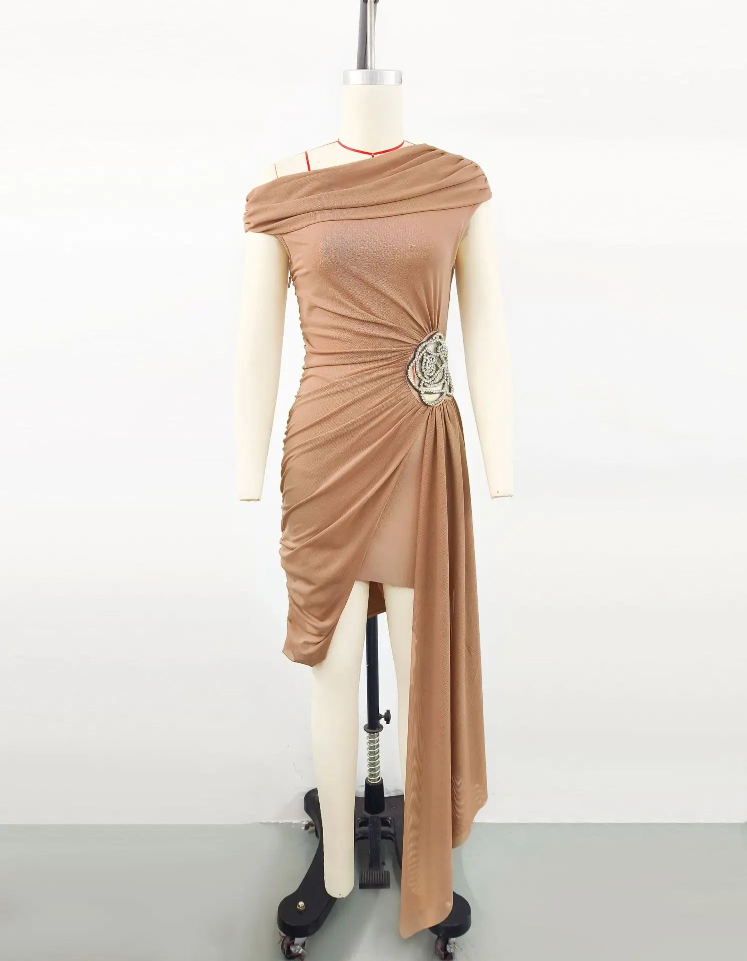 Black White Women Sexy Spandex Waist Diamond Bodycon Draped Mini Dress Nightclub Party Celebrate Cocktail Fashion Dress