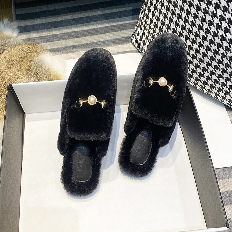 women's plush flat slippers Winter Home and Outdoor Shoes pearl decoration design Casual and office mules Large size 41-44