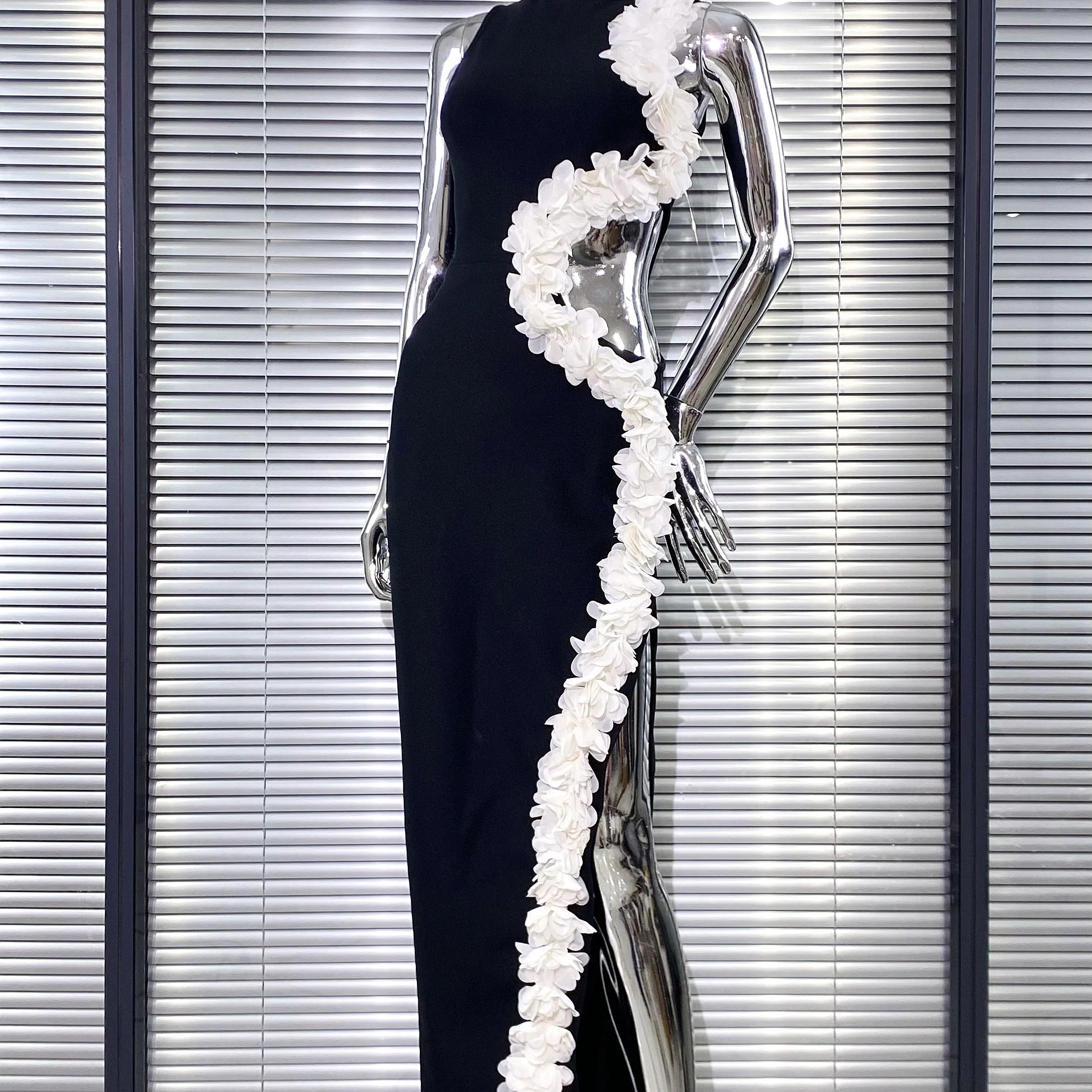 White Petal Edge Hollow Out Sleeveless Sheath Black Bandage Ankle Lengh Dress Woman Party Vestido Celebrity Cocktail Outfit