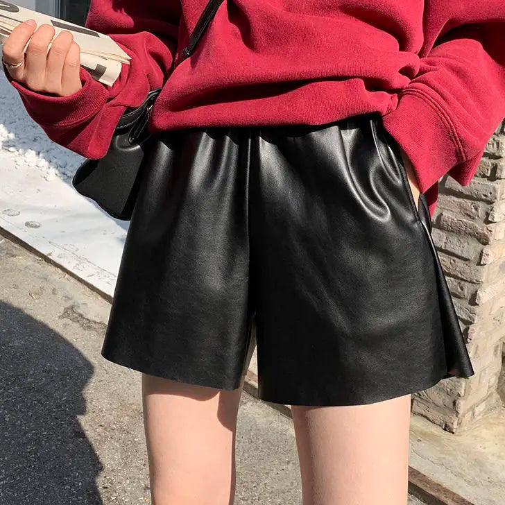 2023 Autumn Winter Korean Solid Color Leather Shorts Trend Women's Clothing All-match Casual Elastic High Waist Pants For Female black