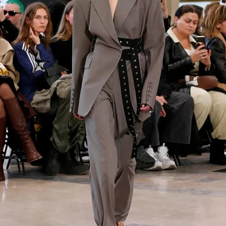 TWOTWINSTYLE Patchwork Belt Chic Blazer For Women Notched Collar Long Sleeve Spliced Pocket Temperament Blazers Female Fashion GRAY