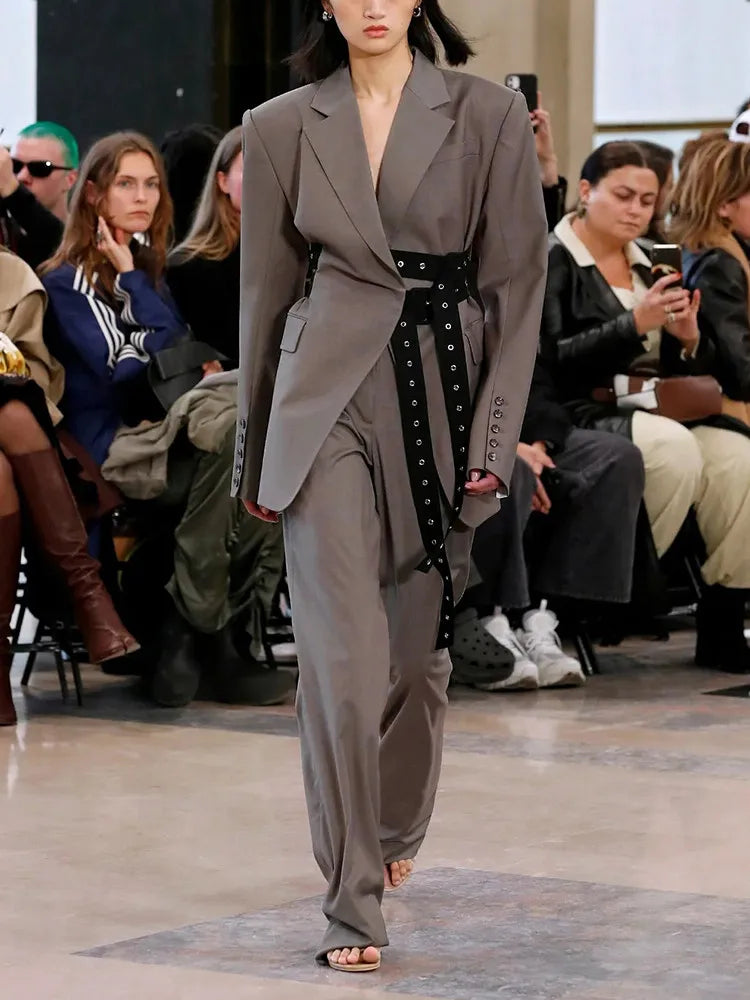 TWOTWINSTYLE Patchwork Belt Chic Blazer For Women Notched Collar Long Sleeve Spliced Pocket Temperament Blazers Female Fashion GRAY