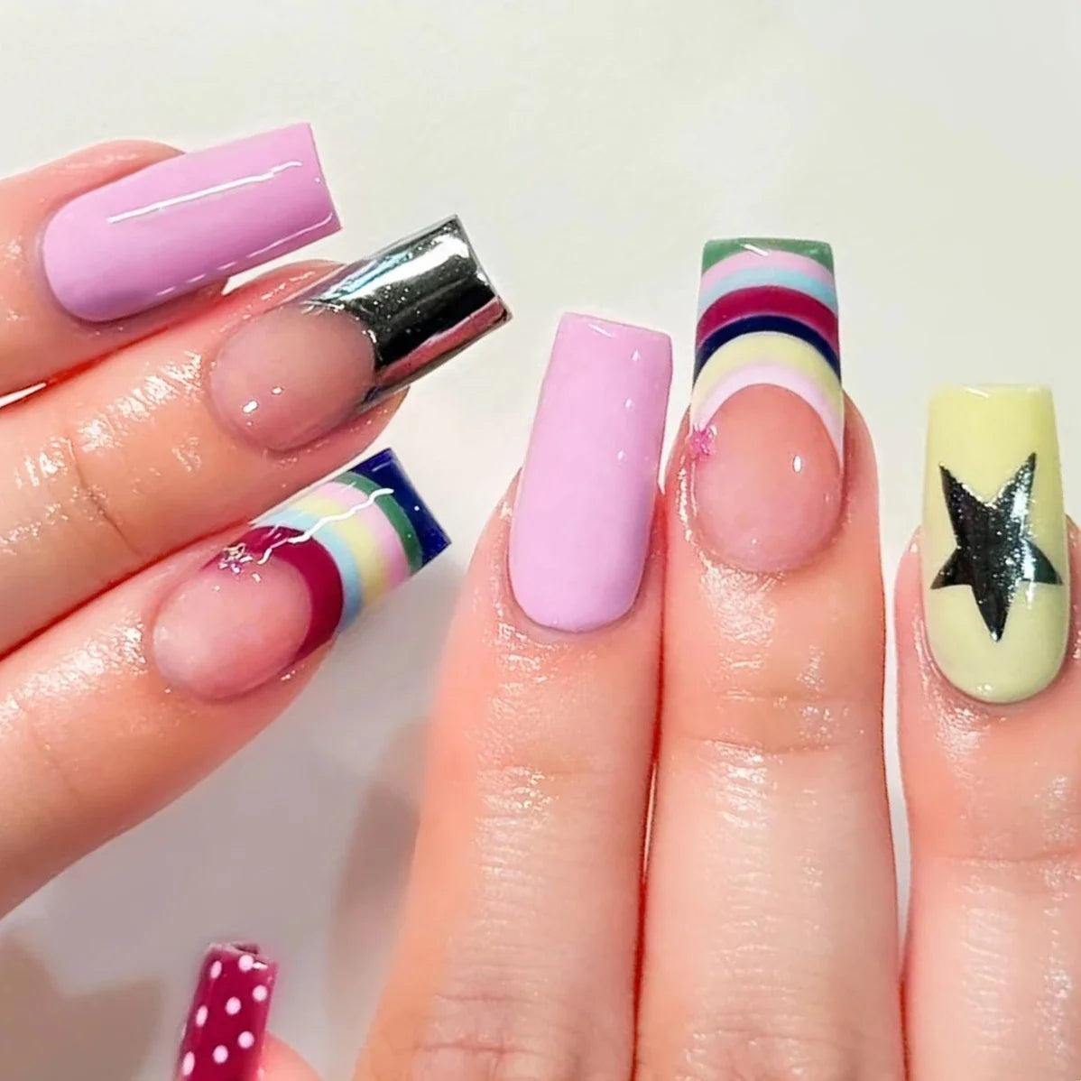 Colorful French Fake Nails 24Pcs Y2K Girls Charm Manicure Medium-length Square Press On Nails Star/Dot Printed Artificial Nails