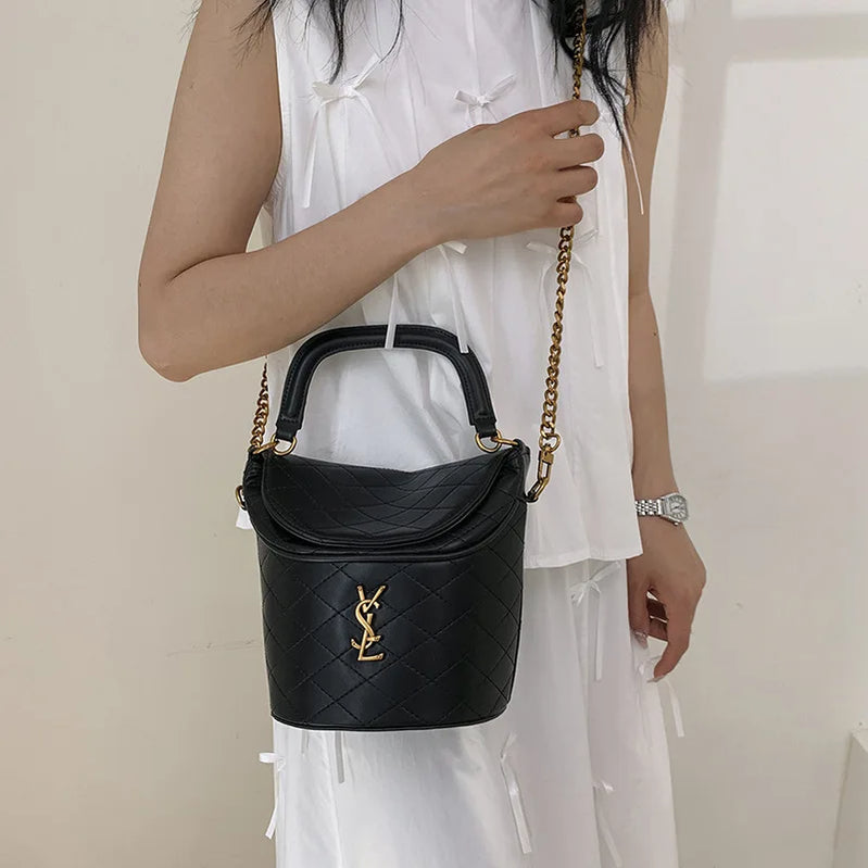 2025 Women's Trend New Bag - High-End Retro Unique Design, Messenger/Shoulder/Commuter Tote, Daily Versatile Fashion Women's Bag