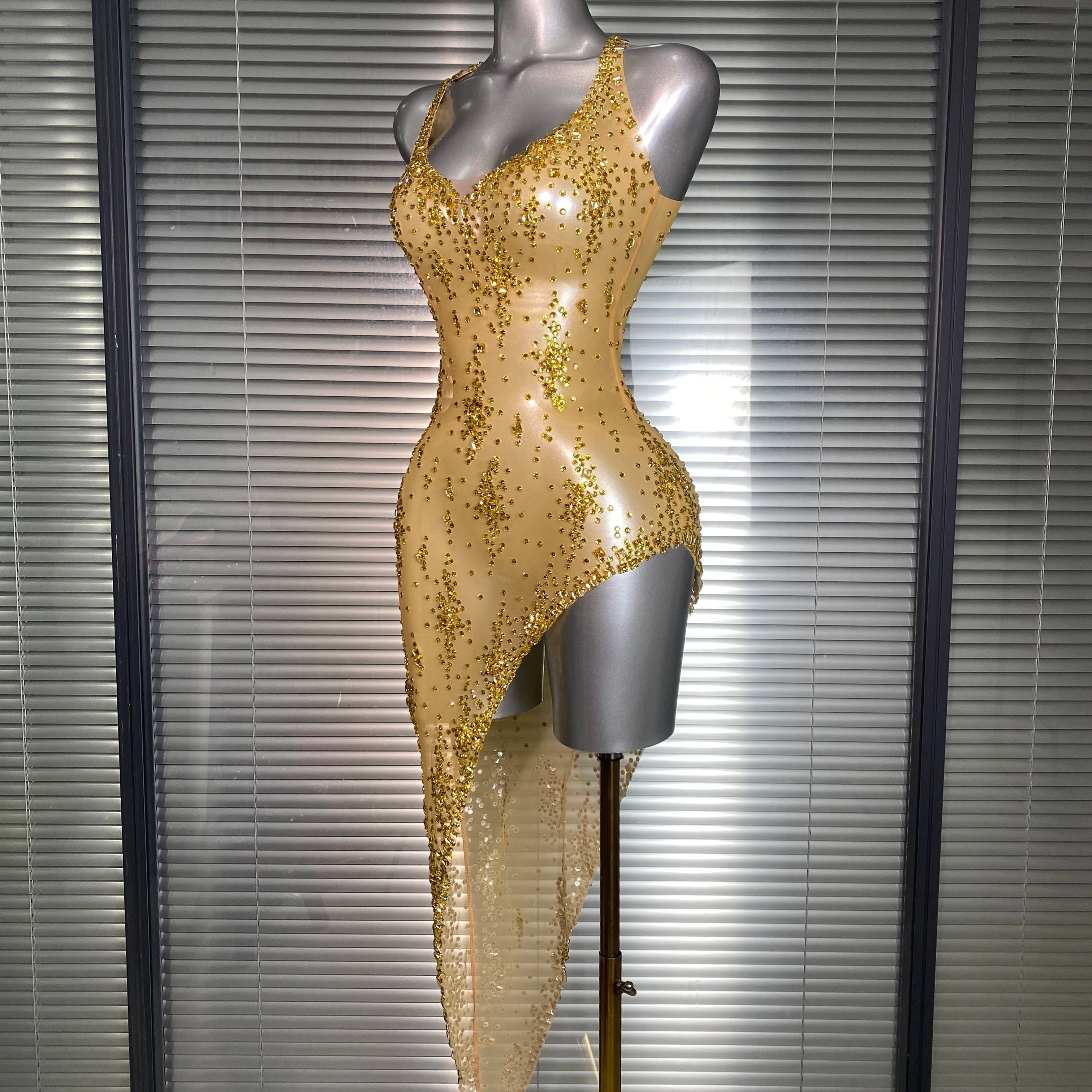 Women Sexy Mesh Crystal Diamonds Stretched Gold Shining Performance Costume Stage Dancer See Through Night Club Party Dress