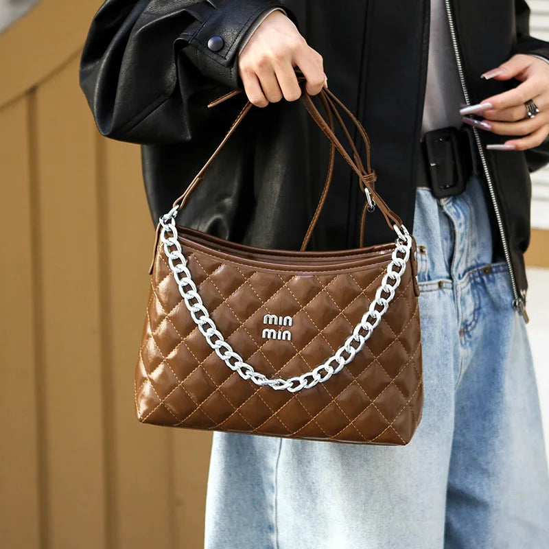 Hot Sale Fashion Paris Trend Women's Messenger Bag Luxury Designer High-end Handbag Versatile with Nobility Women's Bag