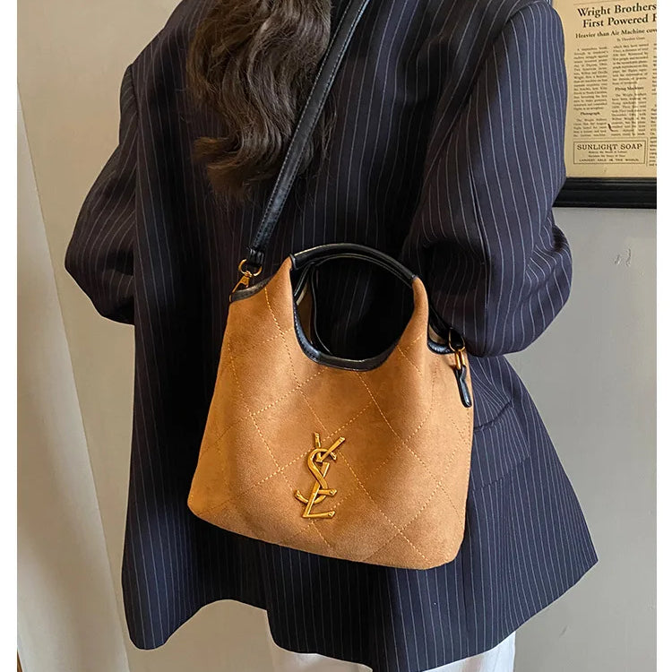 ‌2025 New Bucket Bag, Designer Quilted Crossbody Bag for Women, Large Capacity Chain Shoulder Purse, Korean Style Handbag