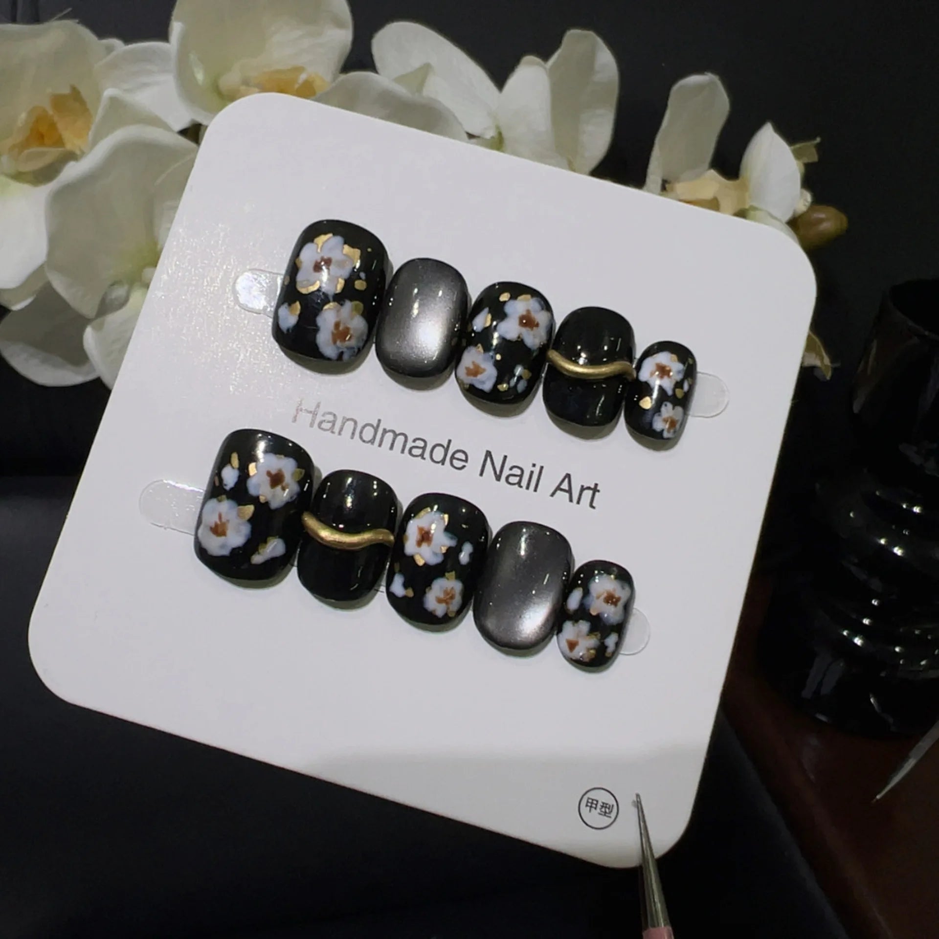 10Pcs Short Round Cat Eye Shiny Design Handmade Fake Nails Lovely Stars Stick-on Nail Tips Art Wearable Acrylic Manicure Fashion