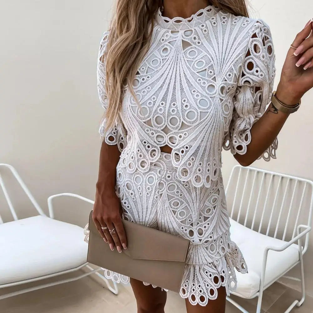 Women Outfit Solid Color Laciness Flare Sleeves Hollow Out Top Shorts Outfits Elegant Lace T-shirt Shorts Set Women's Clothing