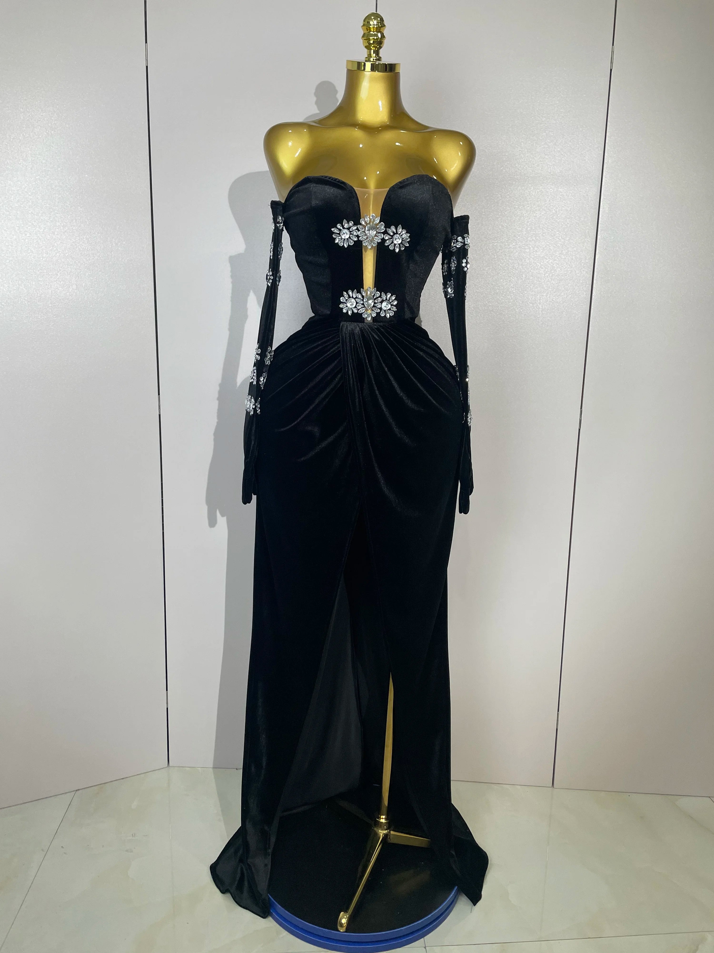 2025 Sparkly Rhinestones Mesh Sexy Split Velvet Gloves Long Dress Women Birthday Celebrate Wedding Gown Stage Photo Shoot Wear