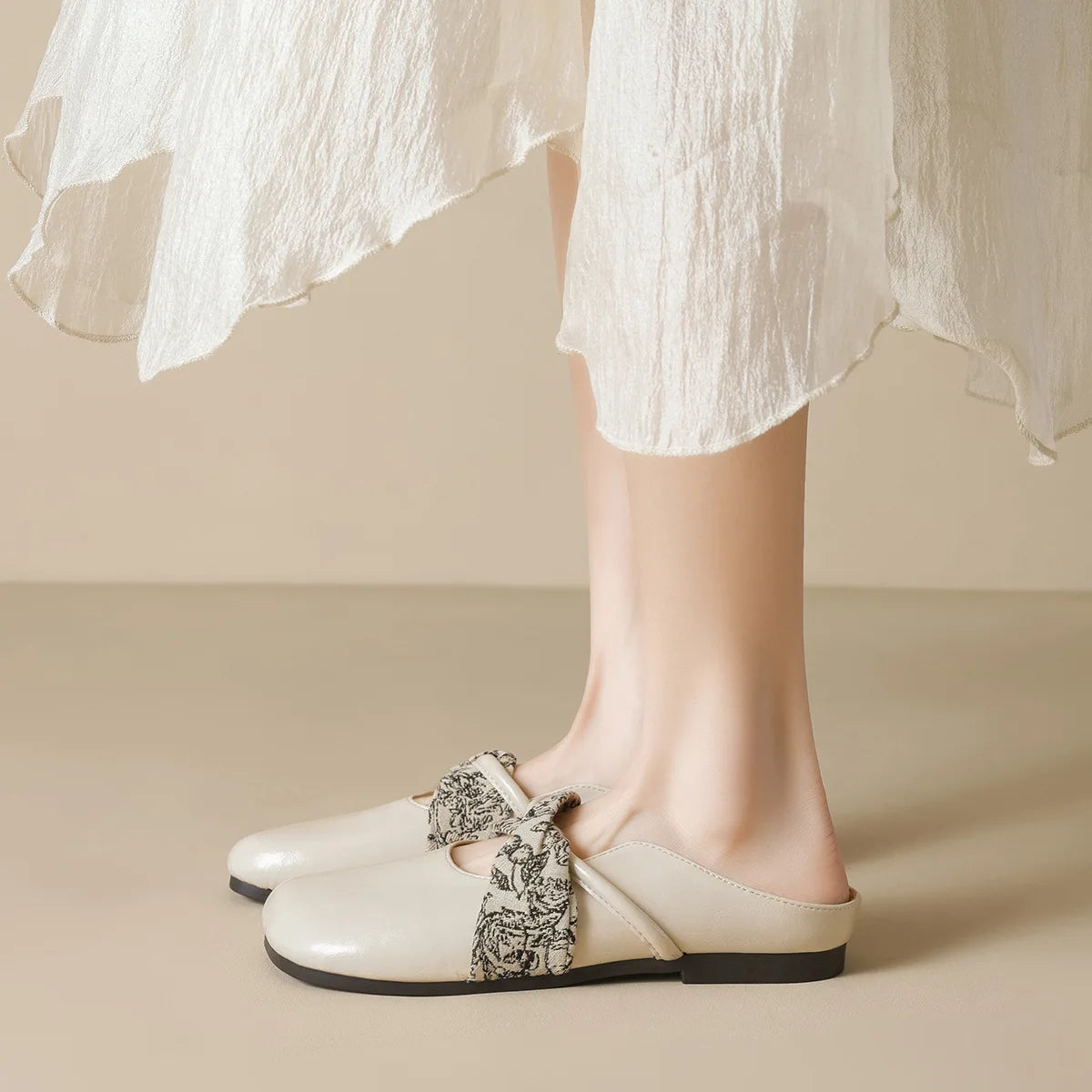 spring women's outdoor shoes Mules Slippers Ladies' casual flat shoes Work shoes Boat shoes Large sizes 41-43