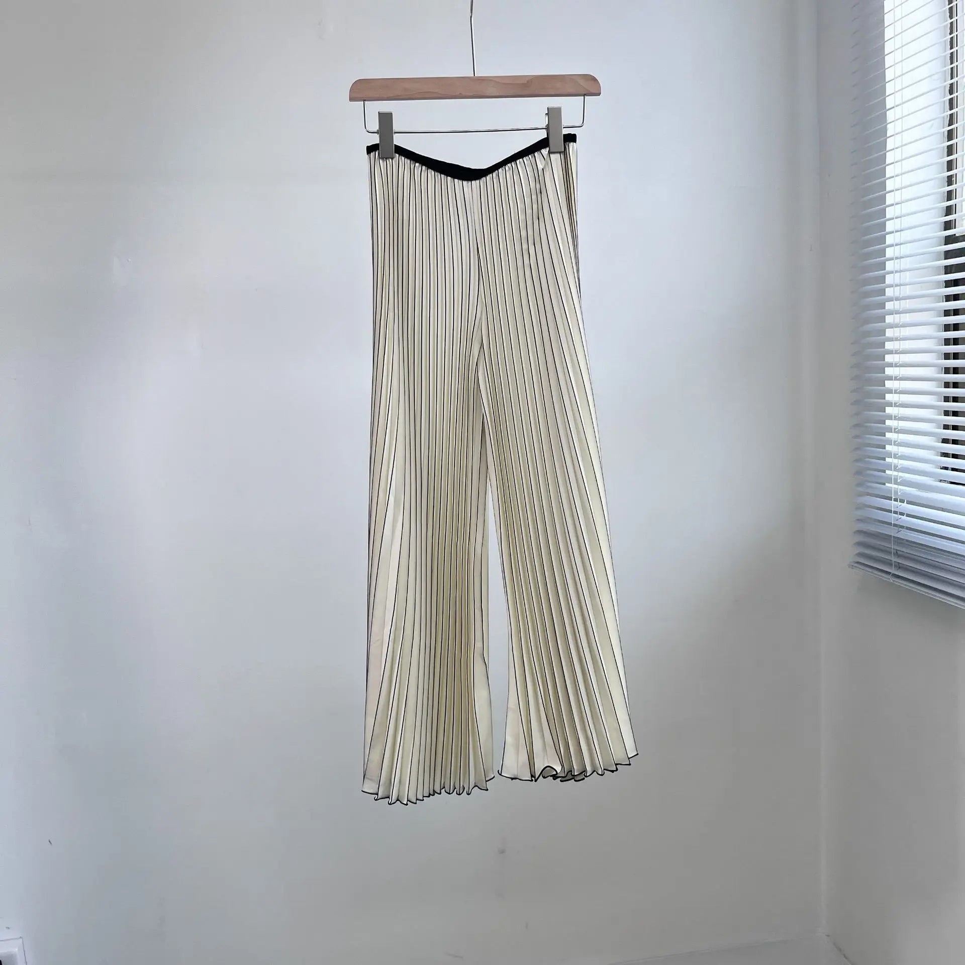 ALSEY Miyake Pleated Slim Hundred Fashion Rainbow Color Gradient Women's Office Lady Casual Pants Spring/Summer New Ivory One Size