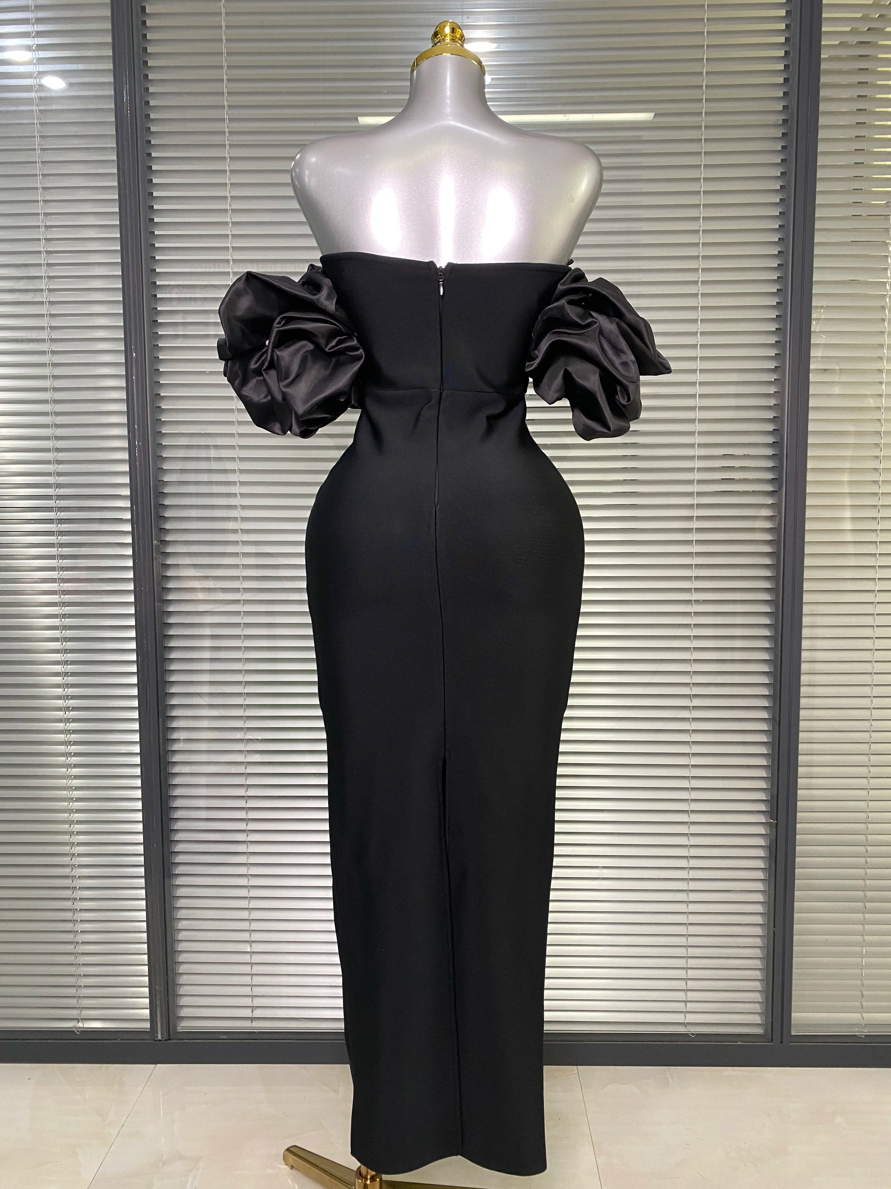 Women Sexy Black Pearl Off the Shoulder Long Bodycon Bandage Dress High Street Elegant Celebrity Party Dress