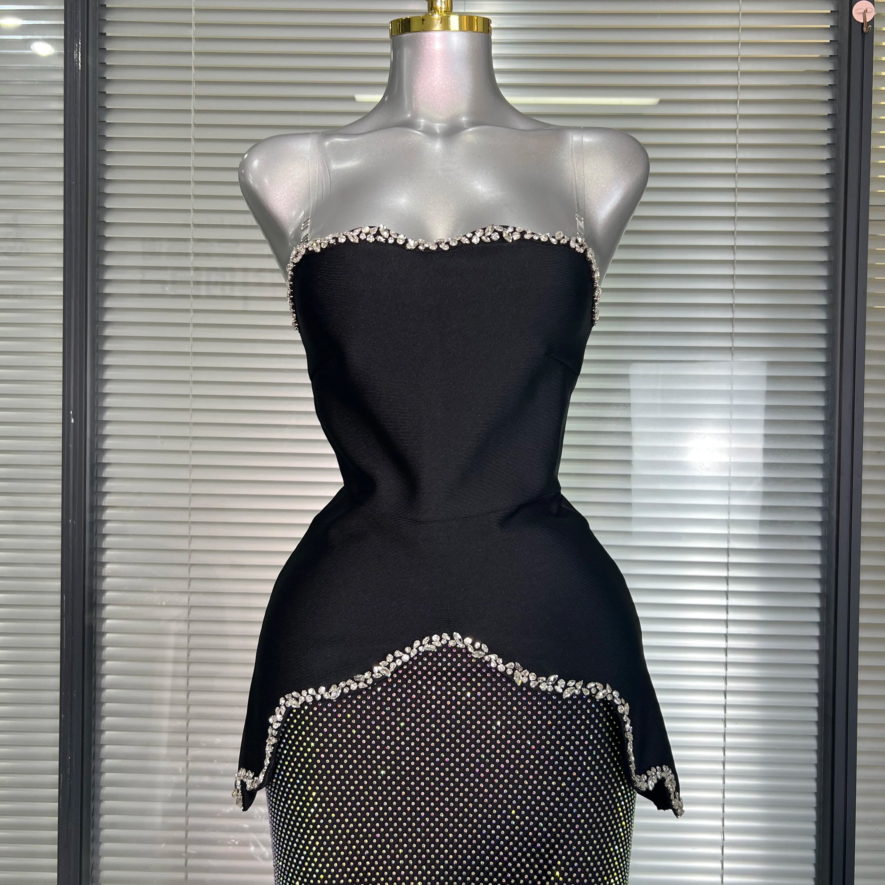 Summer New 2025 Women Sexy Strapless Crystal Bandage Two Piece Set Celebrity Sparkly Evening Party Skirt Suits