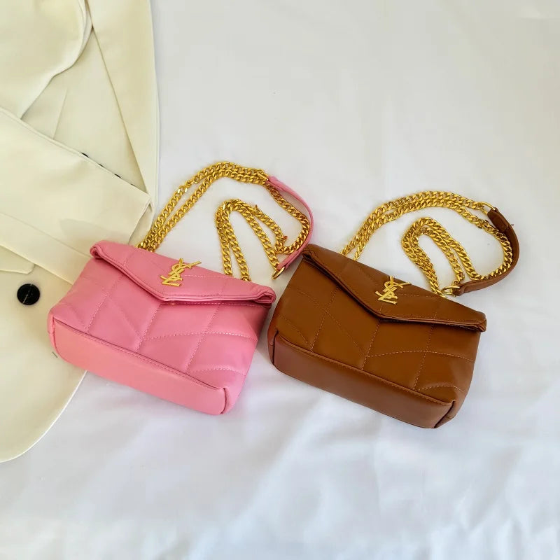 Elegant women's chain shoulder bag, outdoor casual crossbody bag, classic small square bag, fashionable and trendy handbag