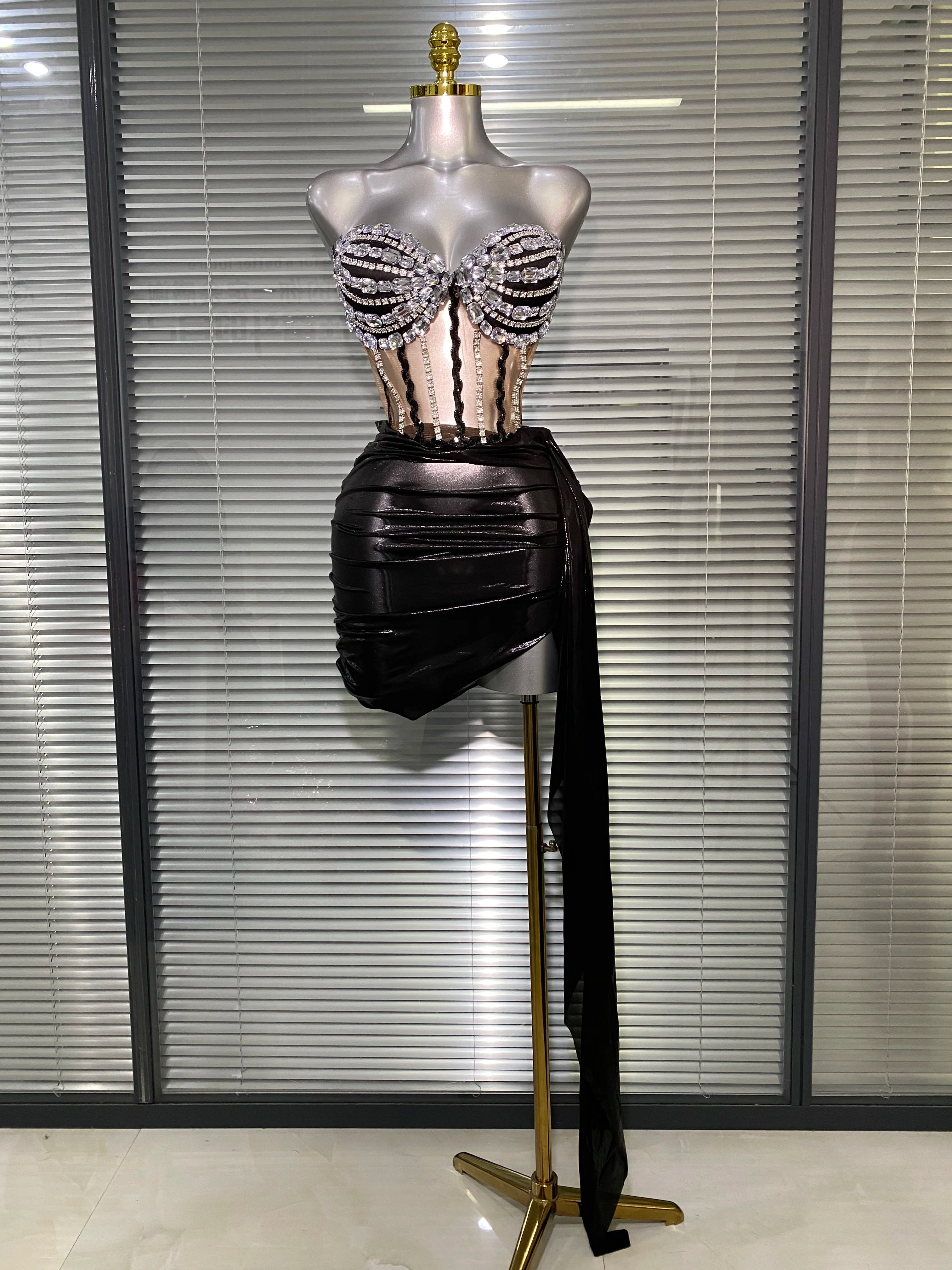 Women Sexy Sparkly Two Pieces Set Shinning Fancy Night Club Skirt Suits Singer Dancer Stage Performance Costume