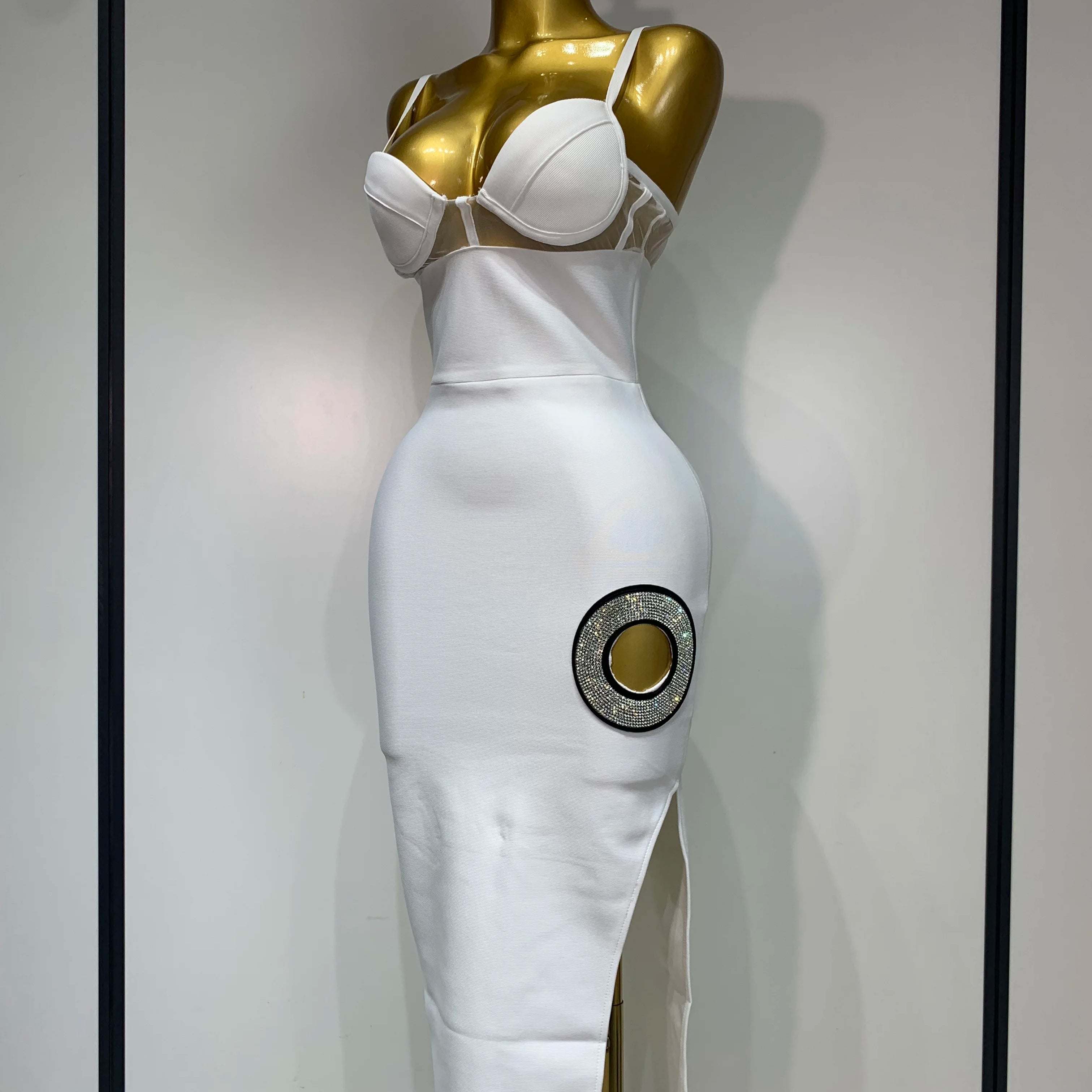 Fashion Sexy V Neck Backless Diamonds Split Women Bodycon Bandage Dress 2025 White Elegant Evening Club Party Birthday Dresses