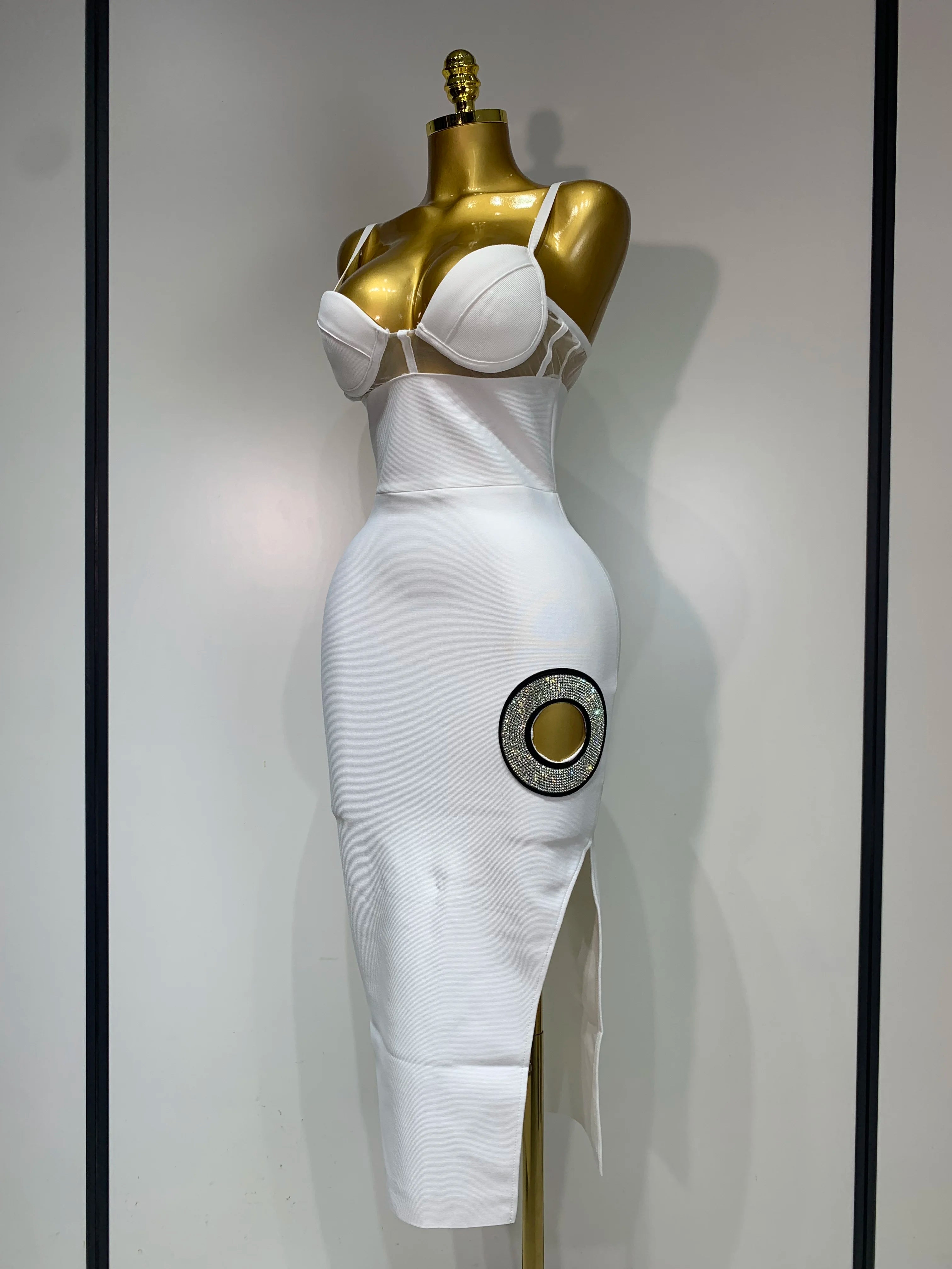 Fashion Sexy V Neck Backless Diamonds Split Women Bodycon Bandage Dress 2025 White Elegant Evening Club Party Birthday Dresses